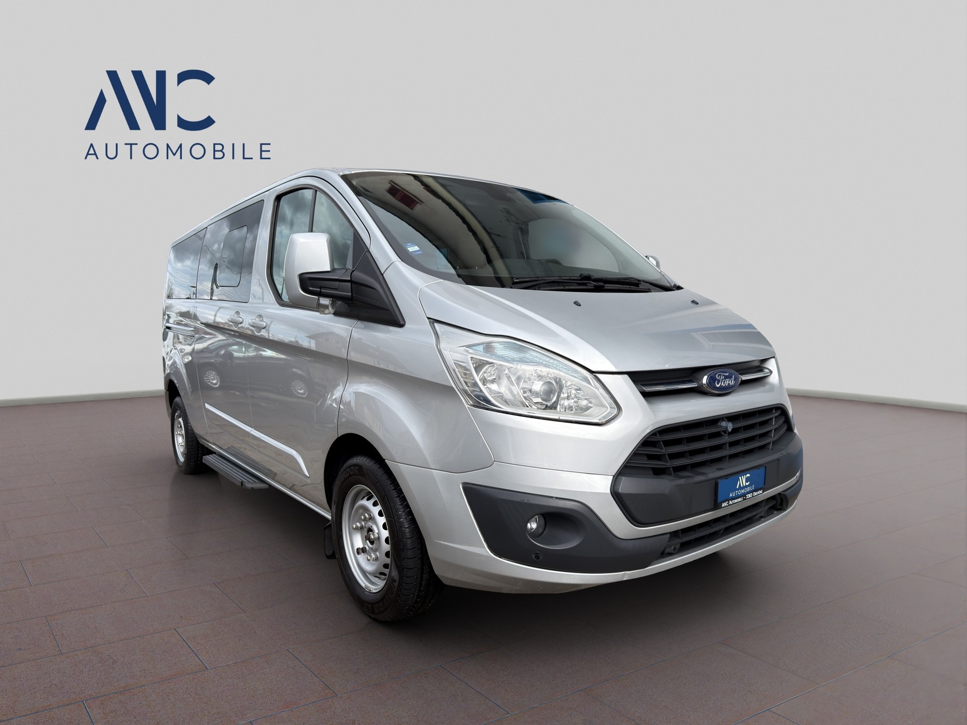 FORD Tourneo Custom 300 L2H1 Titanium-showroom-element-1