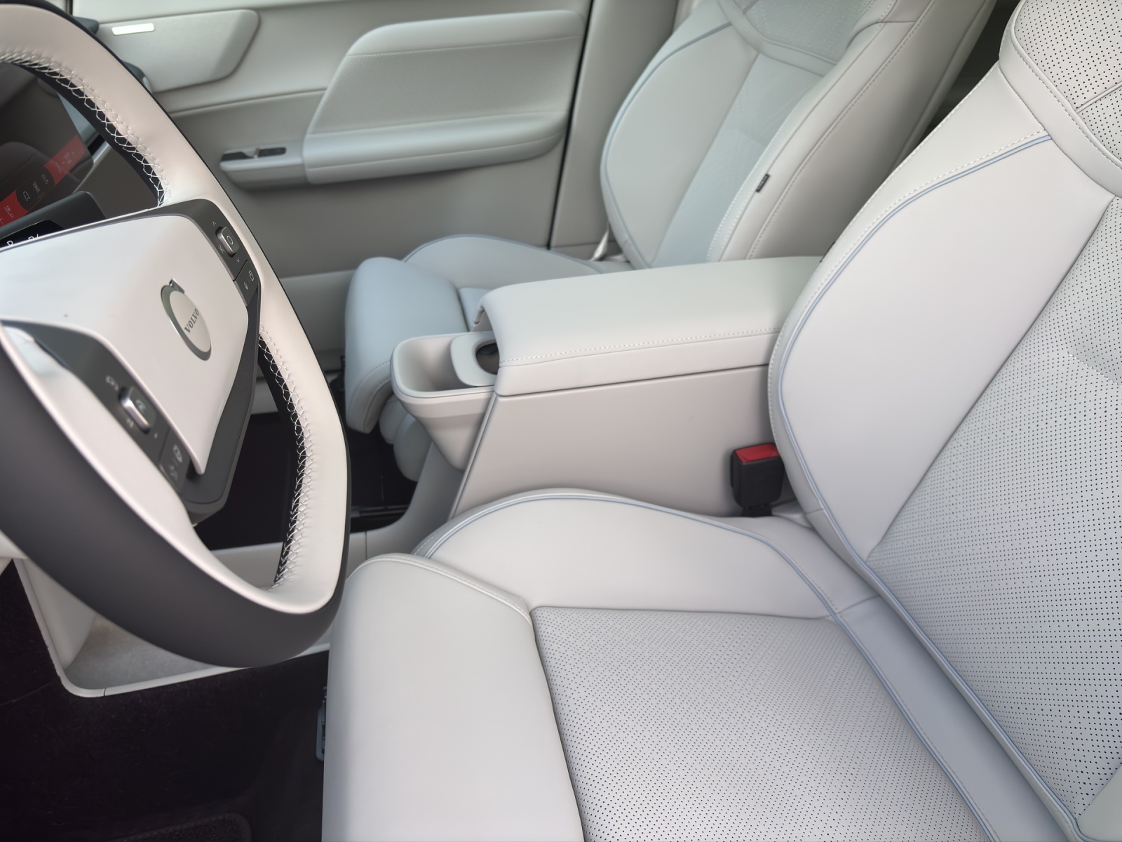 VOLVO EX60 Twin Ultra AWD-showroom-element-2