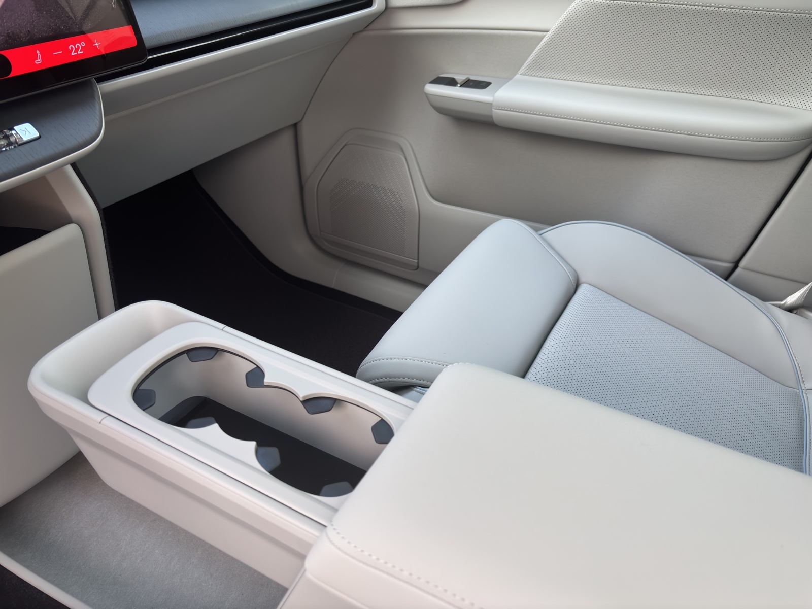 VOLVO EX60 Twin Ultra AWD-showroom-element-1
