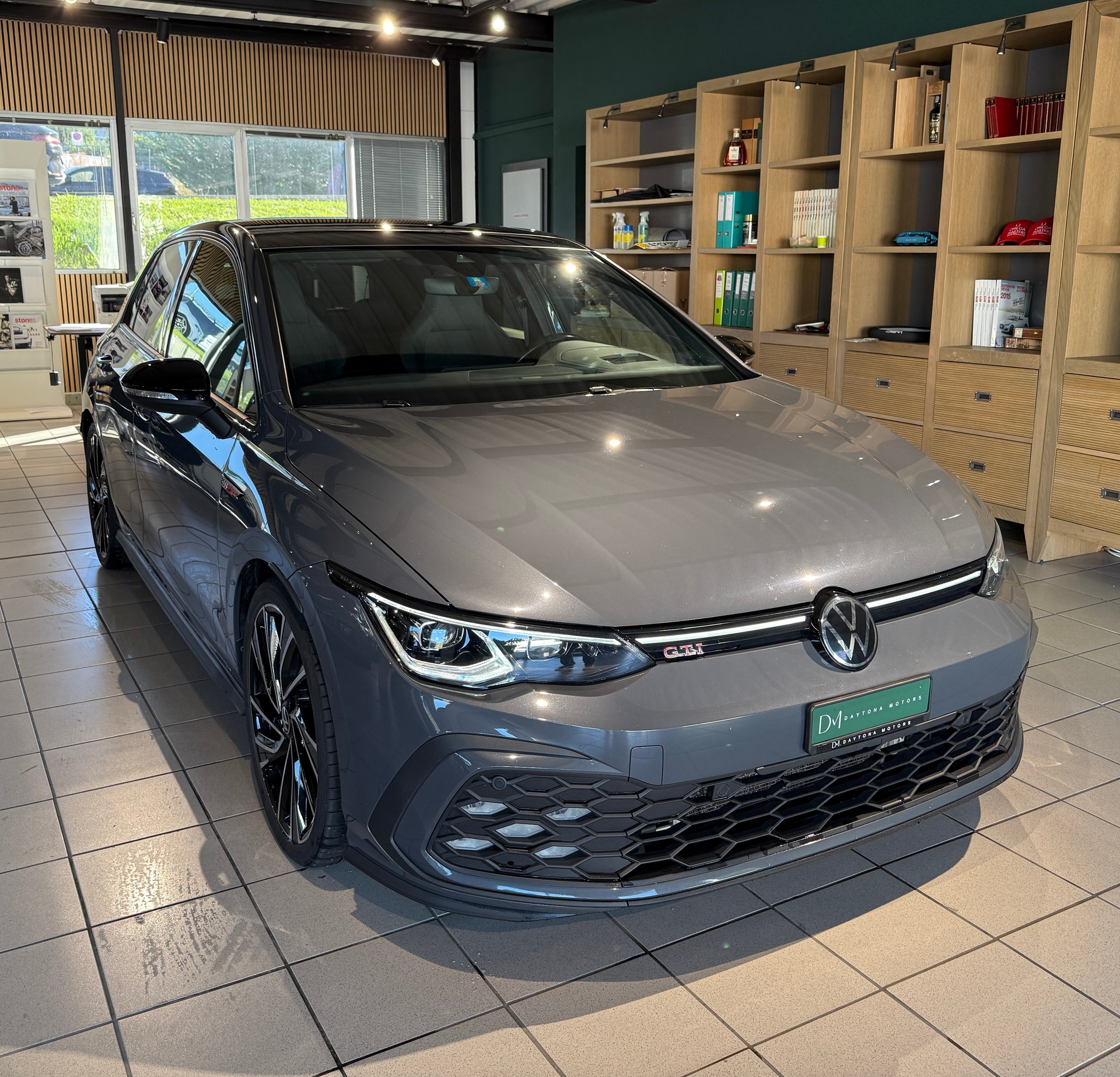 VW Golf 2.0 TSI GTI DSG-showroom-element-1