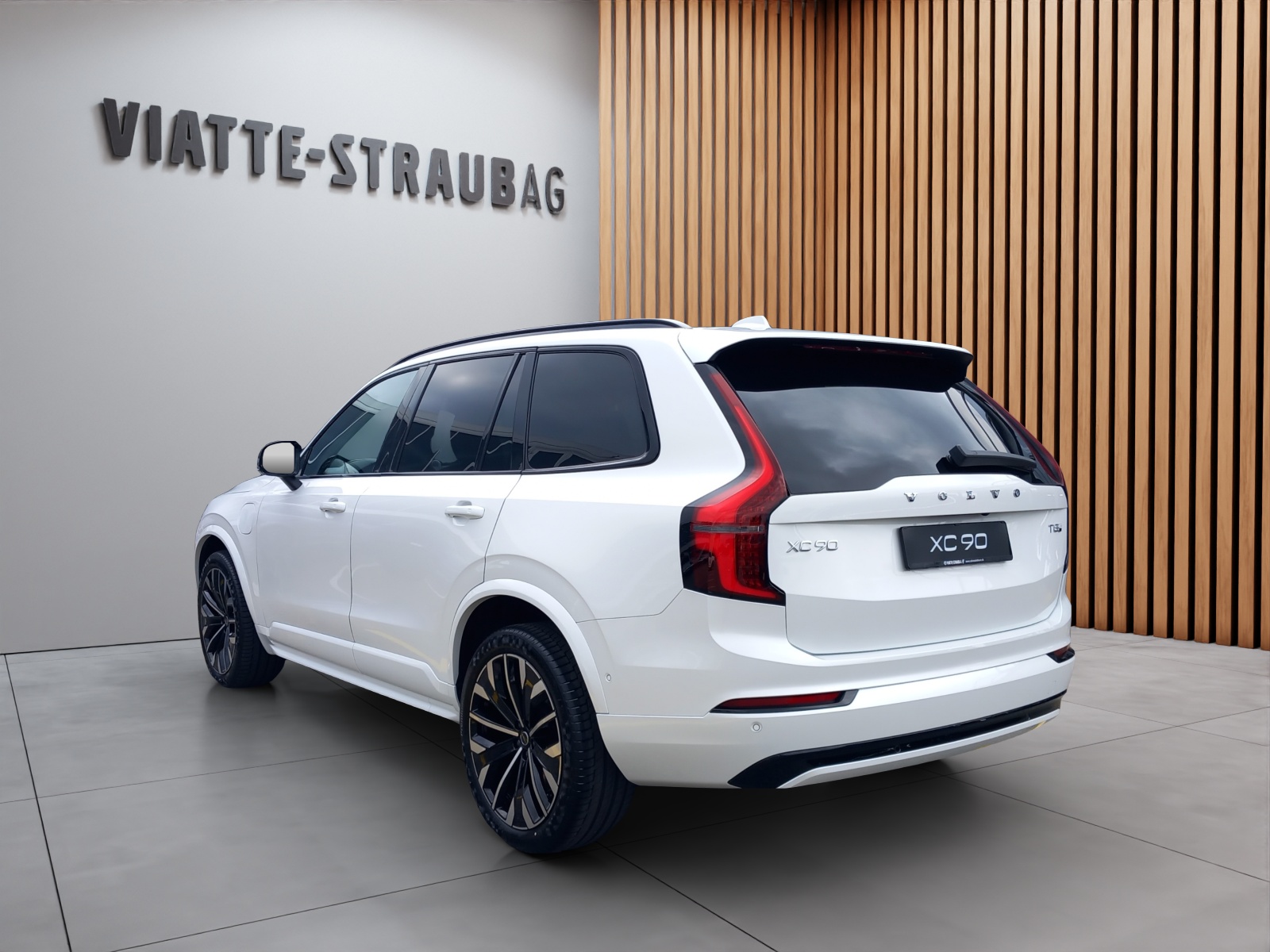 VOLVO XC90 2.0 T8 TE Ultra Dark eAWD-showroom-element-2
