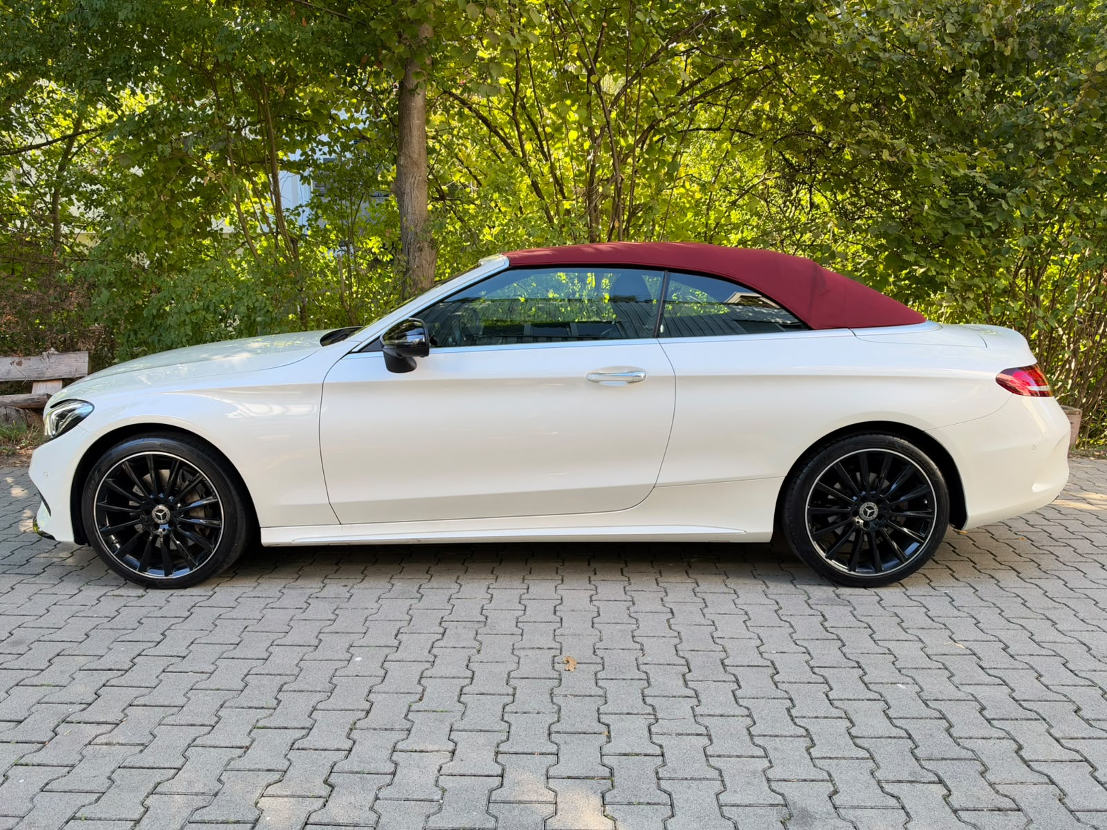 MERCEDES-BENZ C 250 Cabriolet AMG Line 9G-Tronic NIGHT Edition-showroom-element-2