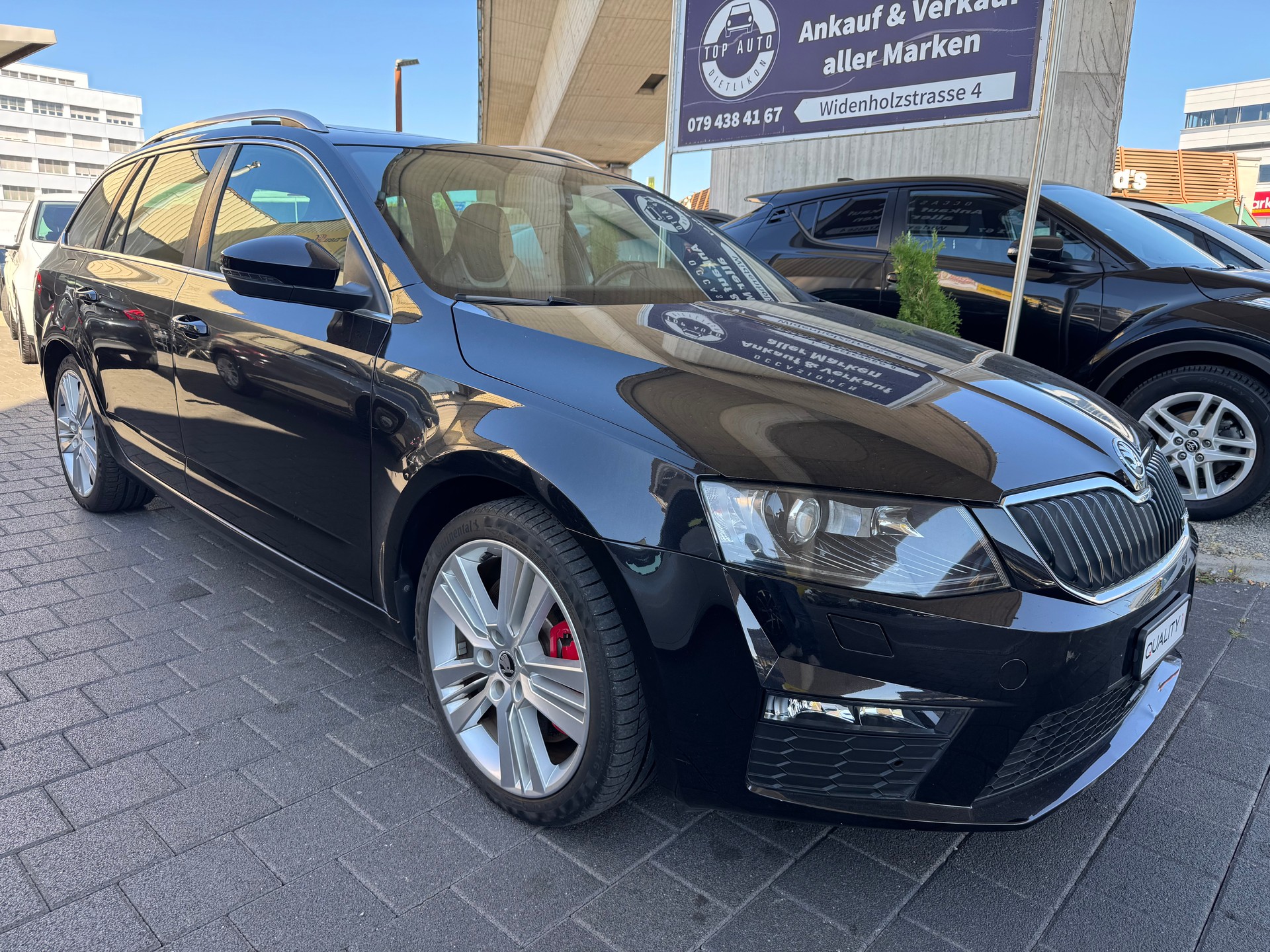 SKODA Octavia Combi 2.0 TSI RS DSG-image-1