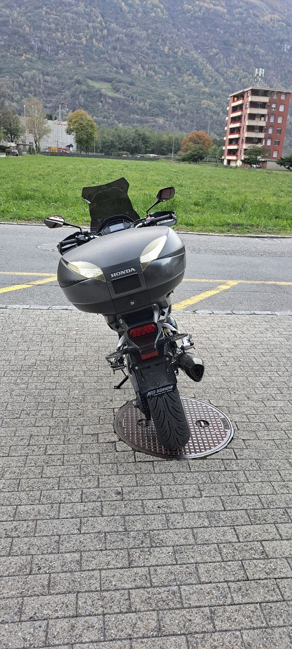 HONDA VFR 800 XA Crossrunner-image-3