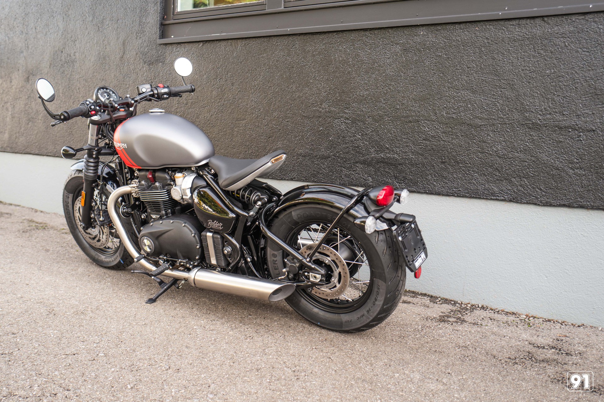 TRIUMPH Bonneville 1200  Bobber-image-6
