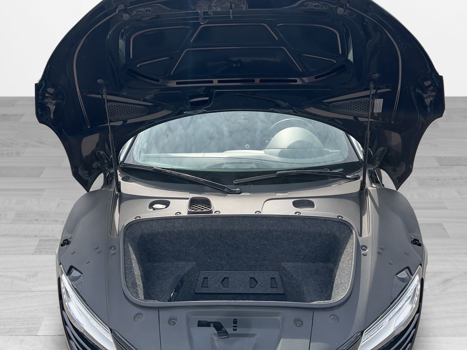 AUDI R8 Spyder 4.2 FSI V8 quattro S-Tronic-image-13
