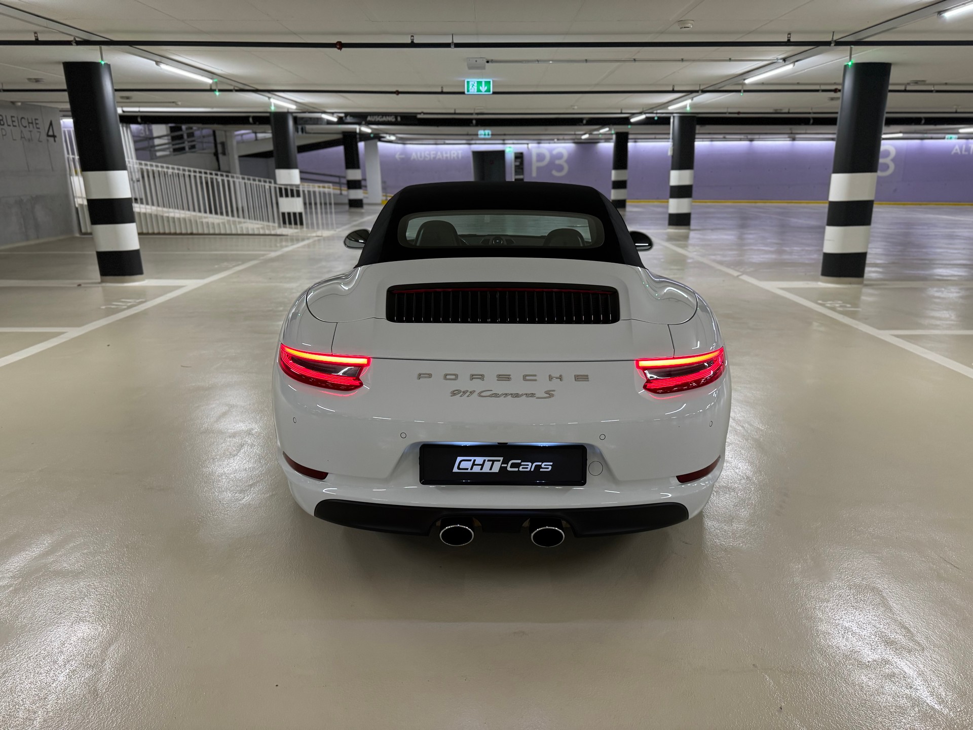 PORSCHE 911 Cabrio Carrera S PDK ***3.9 % Leasing***-showroom-element-3