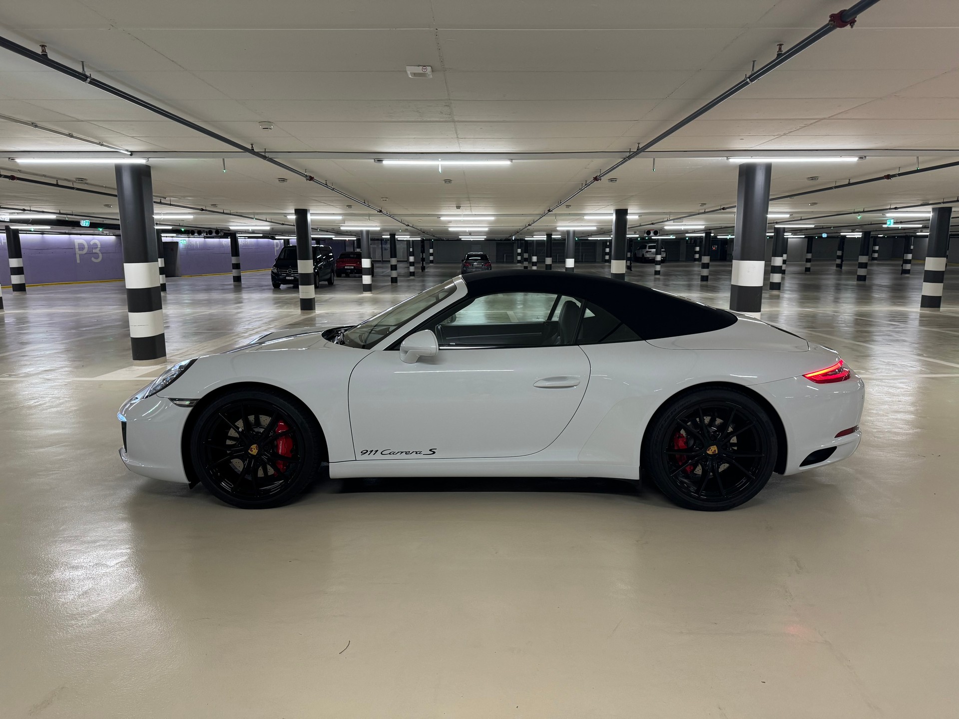 PORSCHE 911 Cabrio Carrera S PDK ***3.9 % Leasing***-showroom-element-1