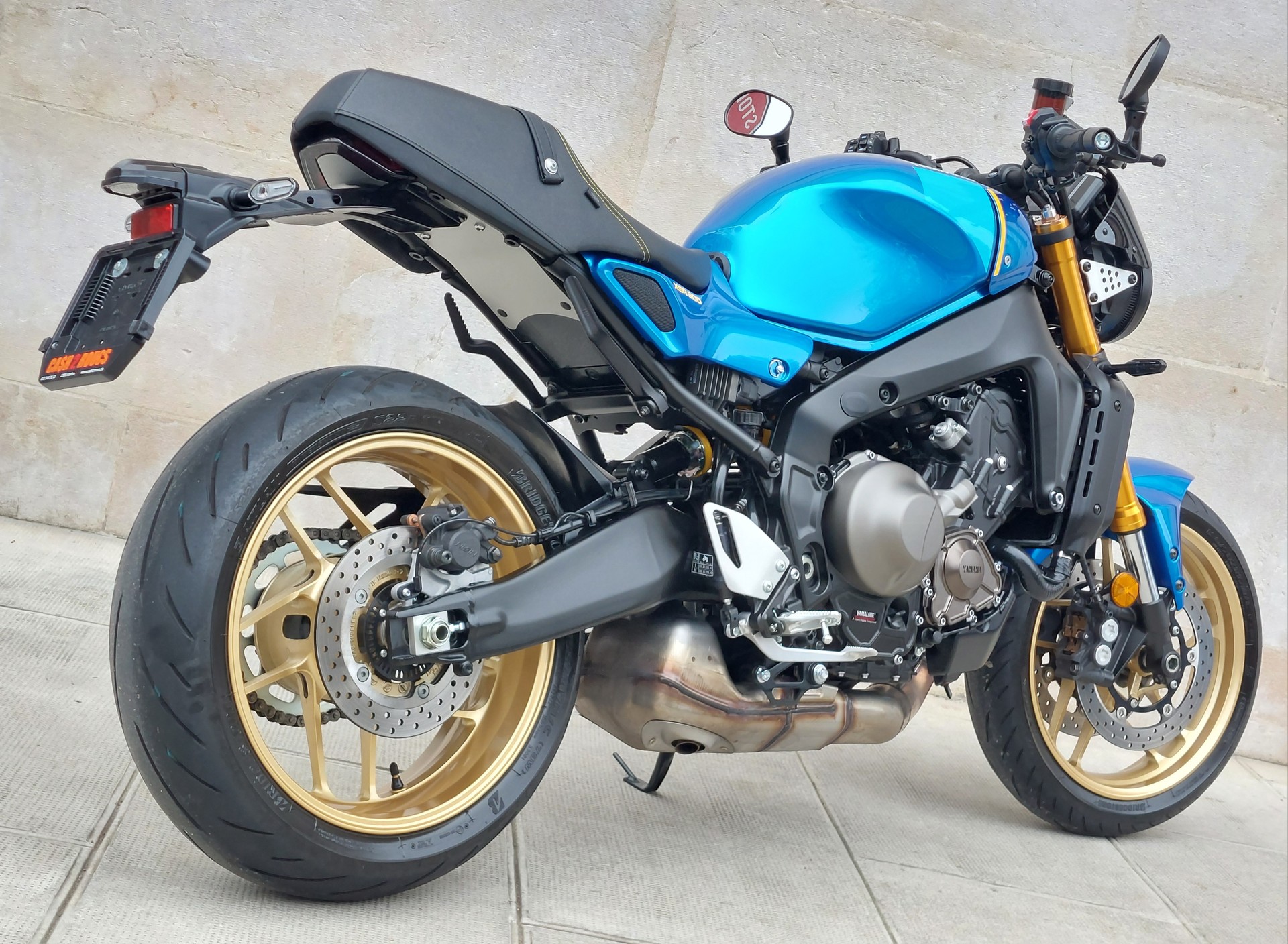 YAMAHA XSR 900-image-4