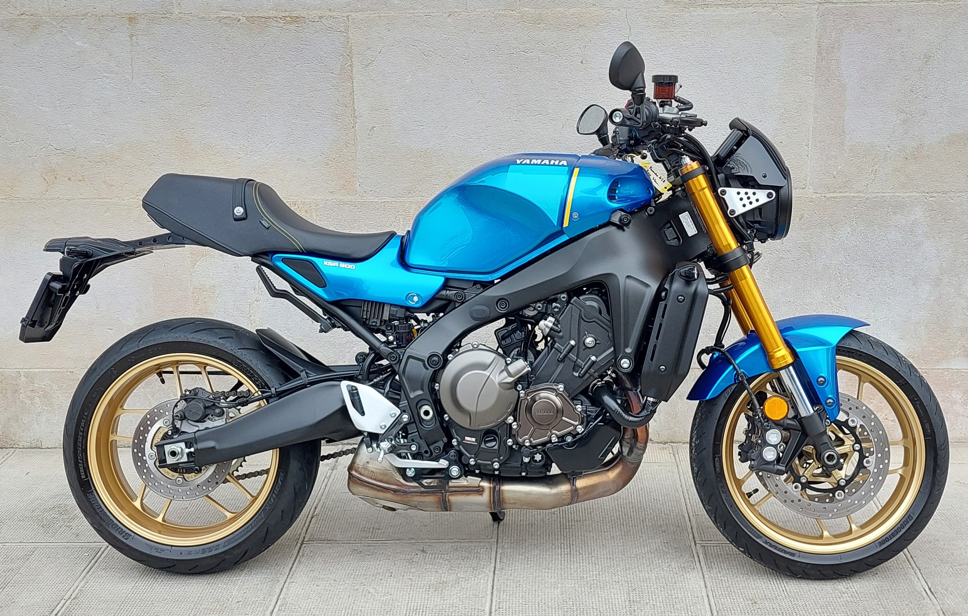 YAMAHA XSR 900-image-0