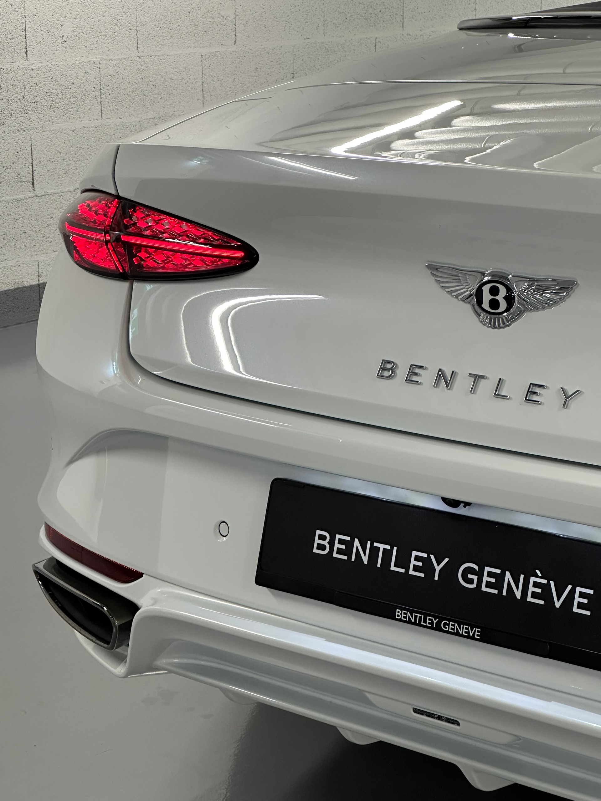BENTLEY Continental GTC 4.0 V8 First Edition 782ch-image-29