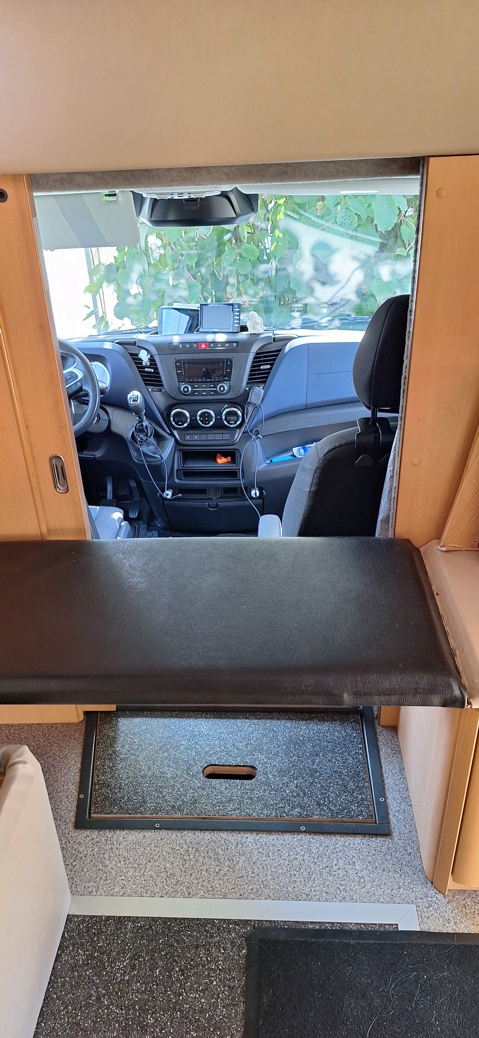 IVECO Phoenix 7000 RS Alkove-image-5