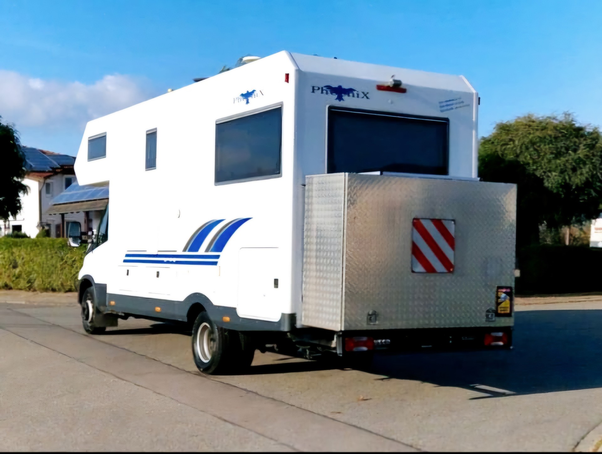IVECO Phoenix 7000 RS Alkove-image-3