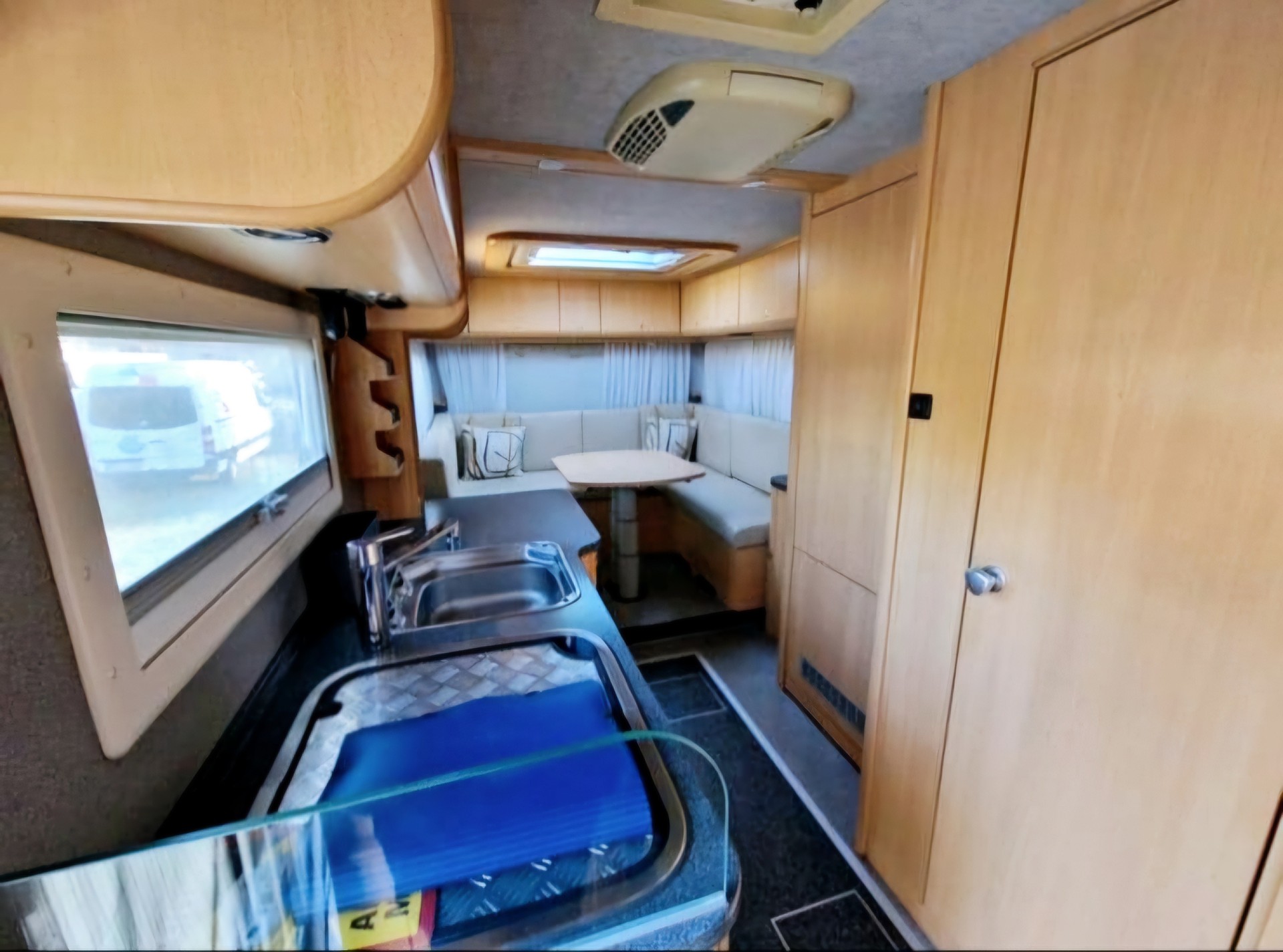 IVECO Phoenix 7000 RS Alkove-image-6