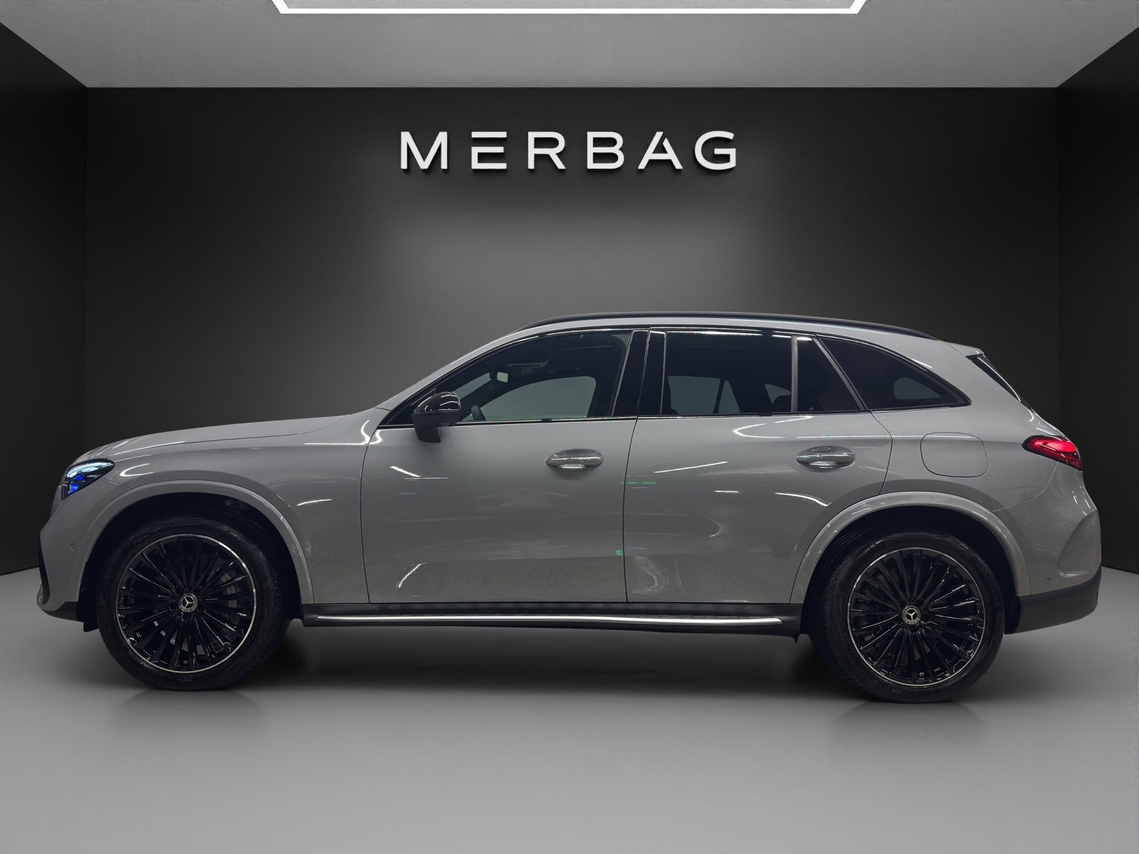 MERCEDES-BENZ GLC 300 de 4Matic 9G-Tronic-image-5