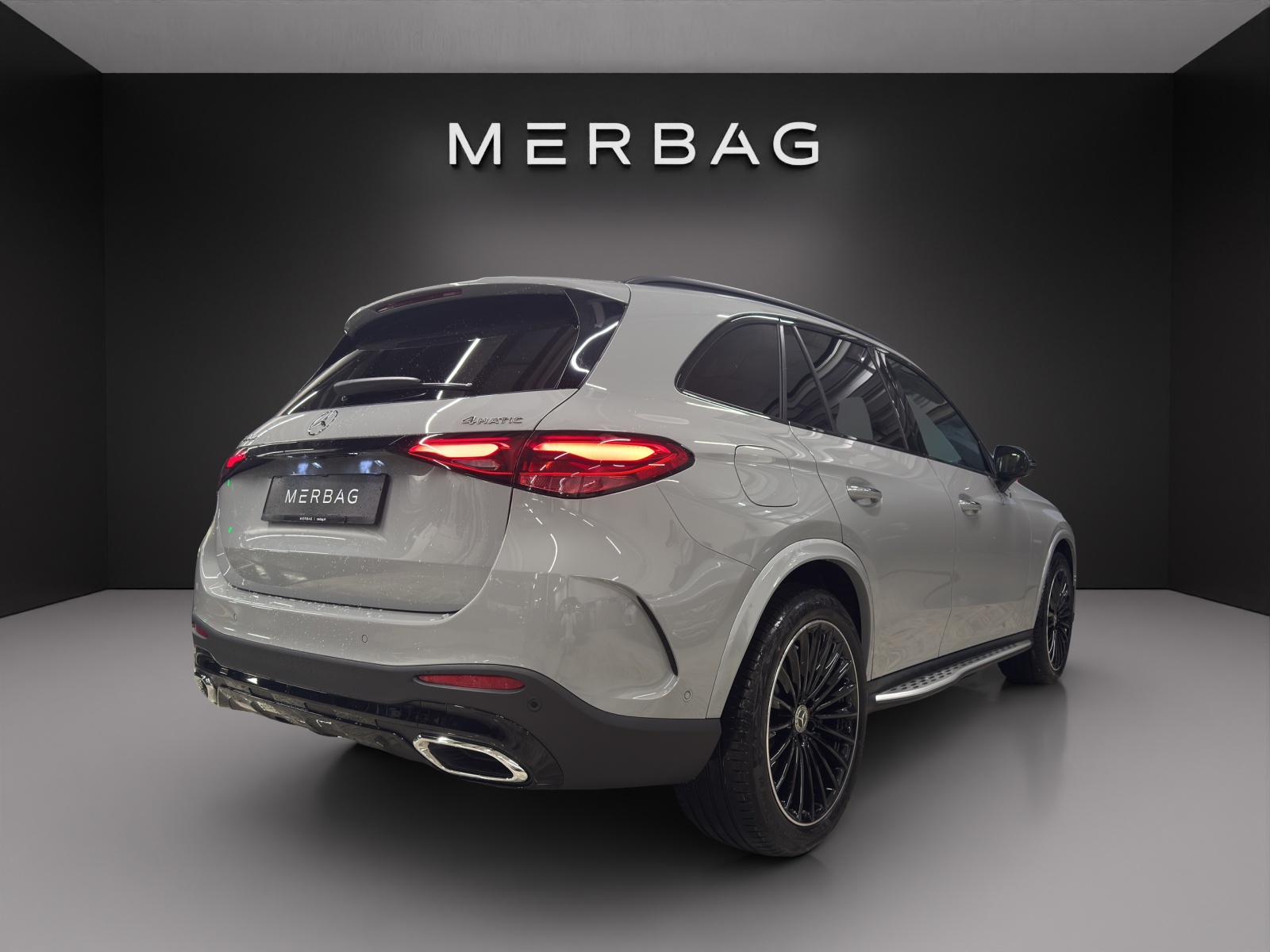 MERCEDES-BENZ GLC 300 de 4Matic 9G-Tronic-image-2
