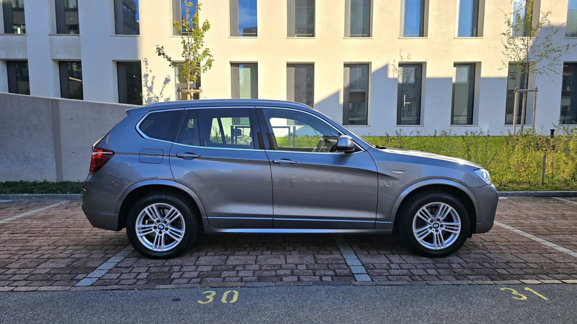 BMW X3 xDrive 20d Steptronic M-Sport Paket (Facelift) / Elk AHK / Panoramadach / HARMAN KARDON / Top Ausgestattet / Frisch Ab MFK-image-3