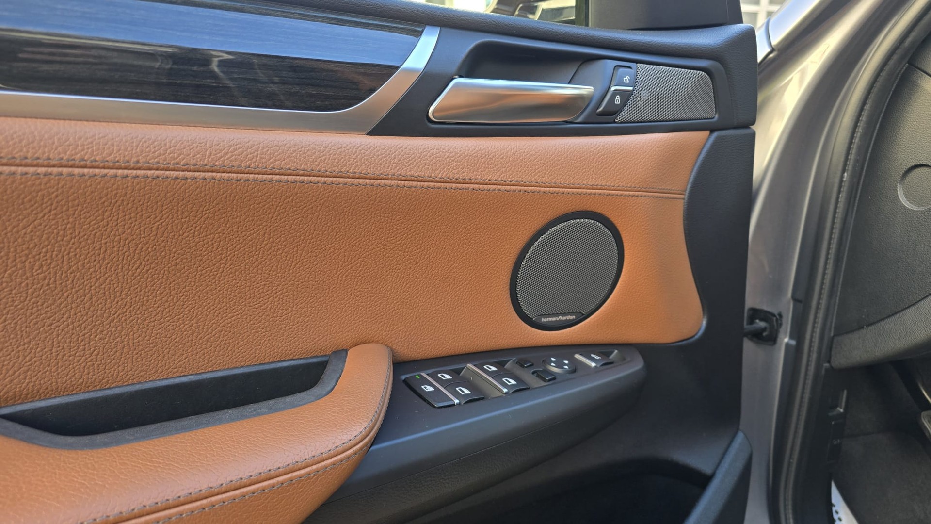 BMW X3 xDrive 20d Steptronic M-Sport Paket (Facelift) / Elk AHK / Panoramadach / HARMAN KARDON / Top Ausgestattet / Frisch Ab MFK-image-9