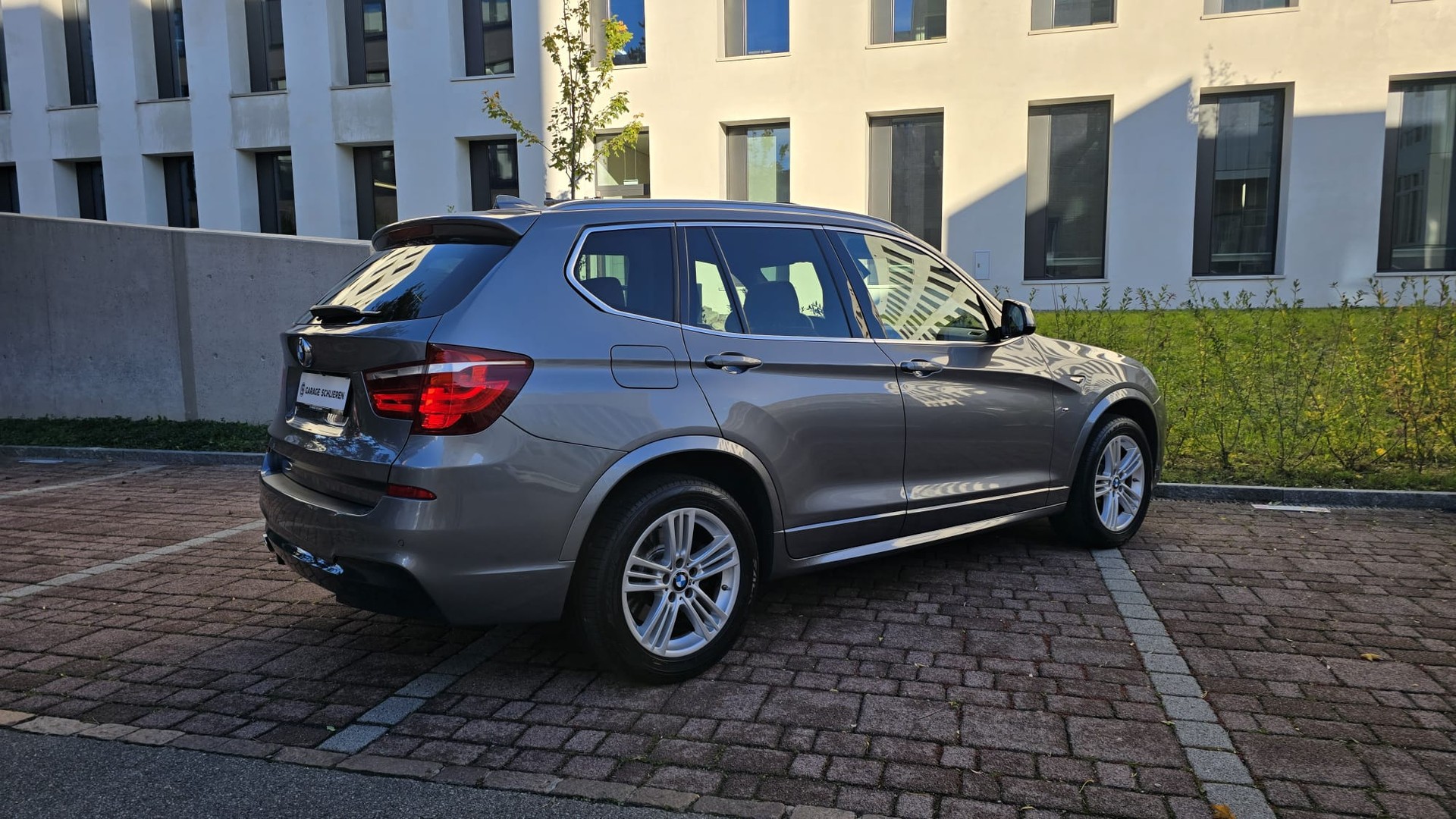 BMW X3 xDrive 20d Steptronic M-Sport Paket (Facelift) / Elk AHK / Panoramadach / HARMAN KARDON / Top Ausgestattet / Frisch Ab MFK-image-5