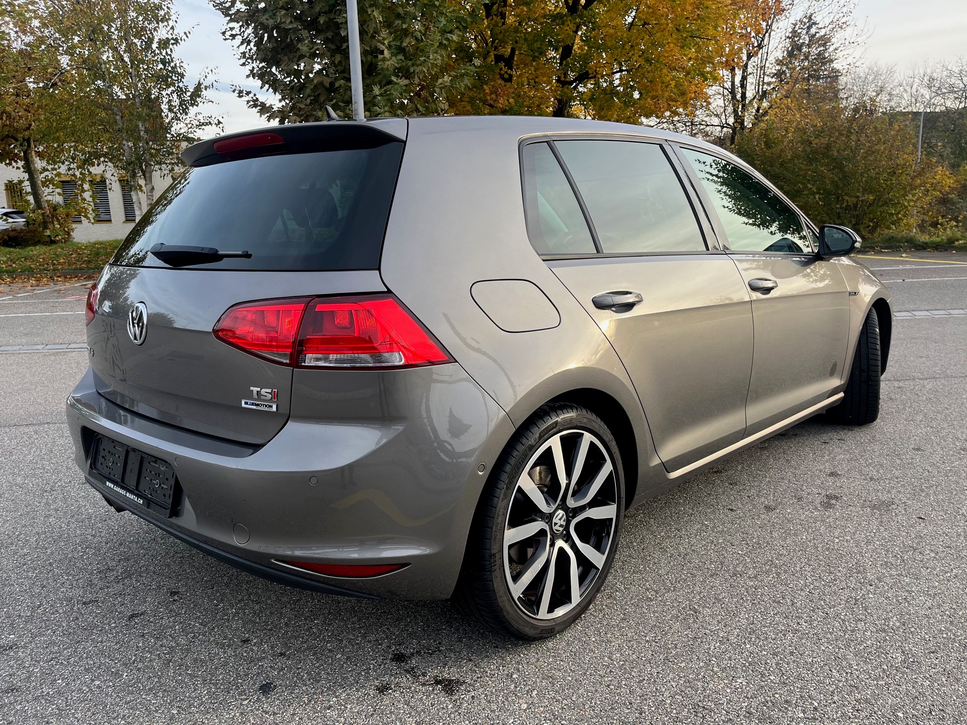 VW Golf 1.4 TSI Lounge-image-3