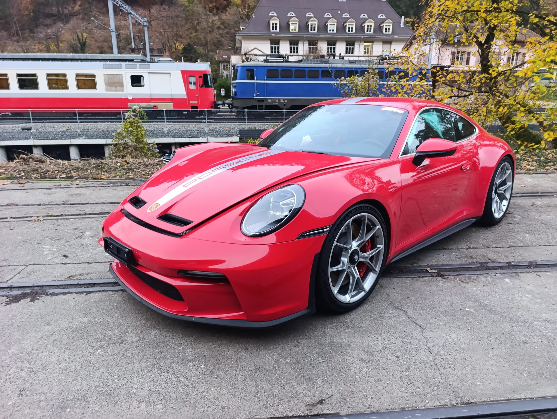 PORSCHE 911 GT3 Touring PDK-showroom-element-1