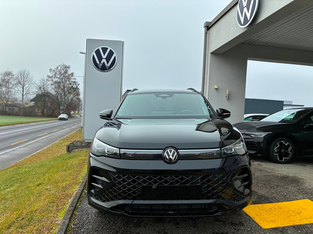 VW Tiguan 2.0 TSI DSG R-Line 4Motion-showroom-element-3