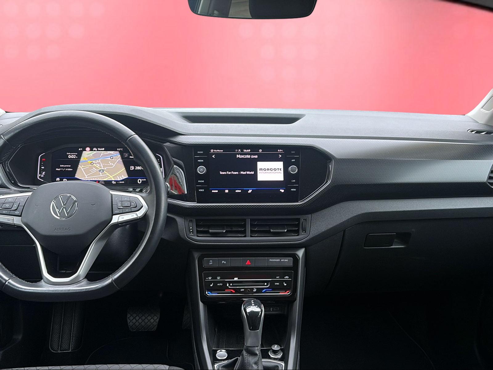 VW T-Cross 1.0 TSI 110 Life DSG-image-12