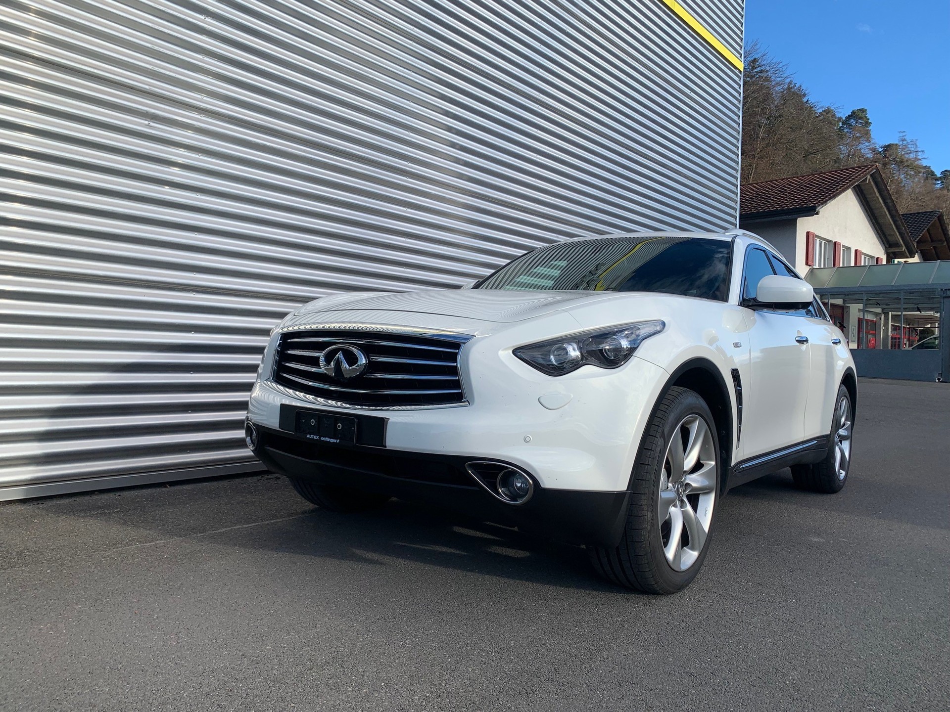 INFINITI QX70 5.0 S Premium AWD Automatic