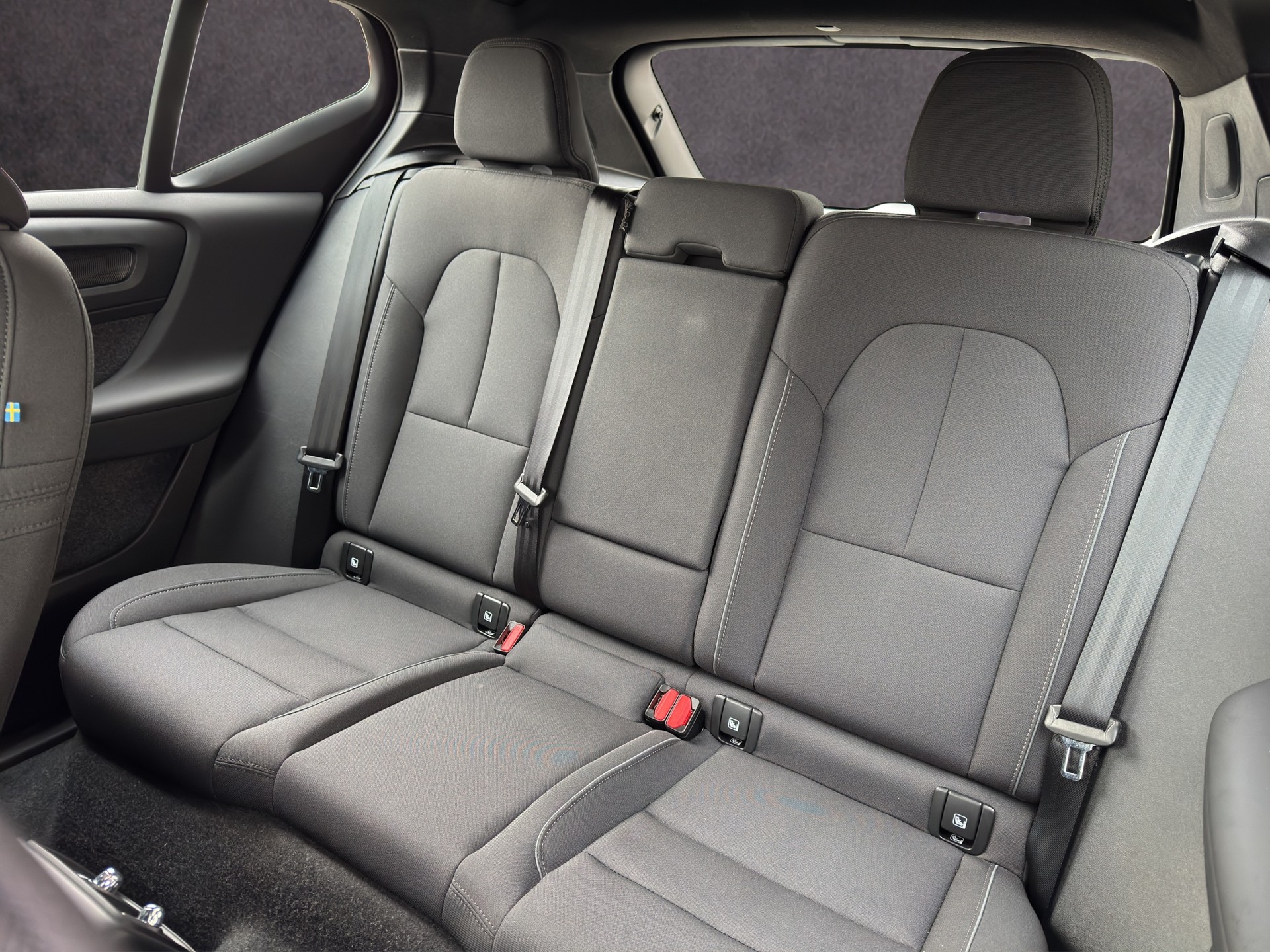 VOLVO EX40 Twin Plus AWD-image-11