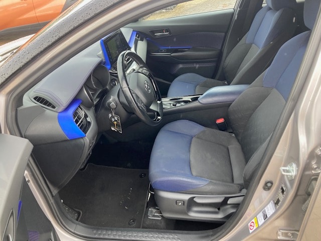 TOYOTA C-HR 1.2 Turbo Style 4WD Multidrive S-image-8
