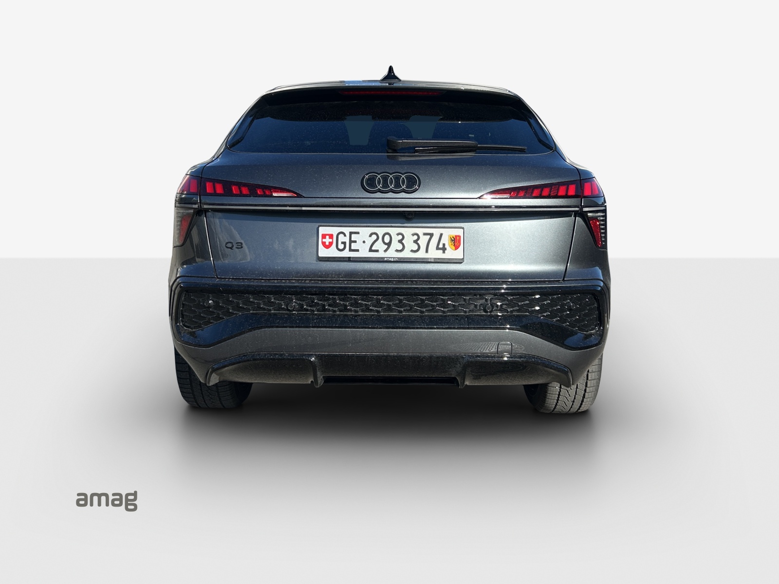 AUDI Q3 Sportback e-hybrid 200 kW S tronig-image-4