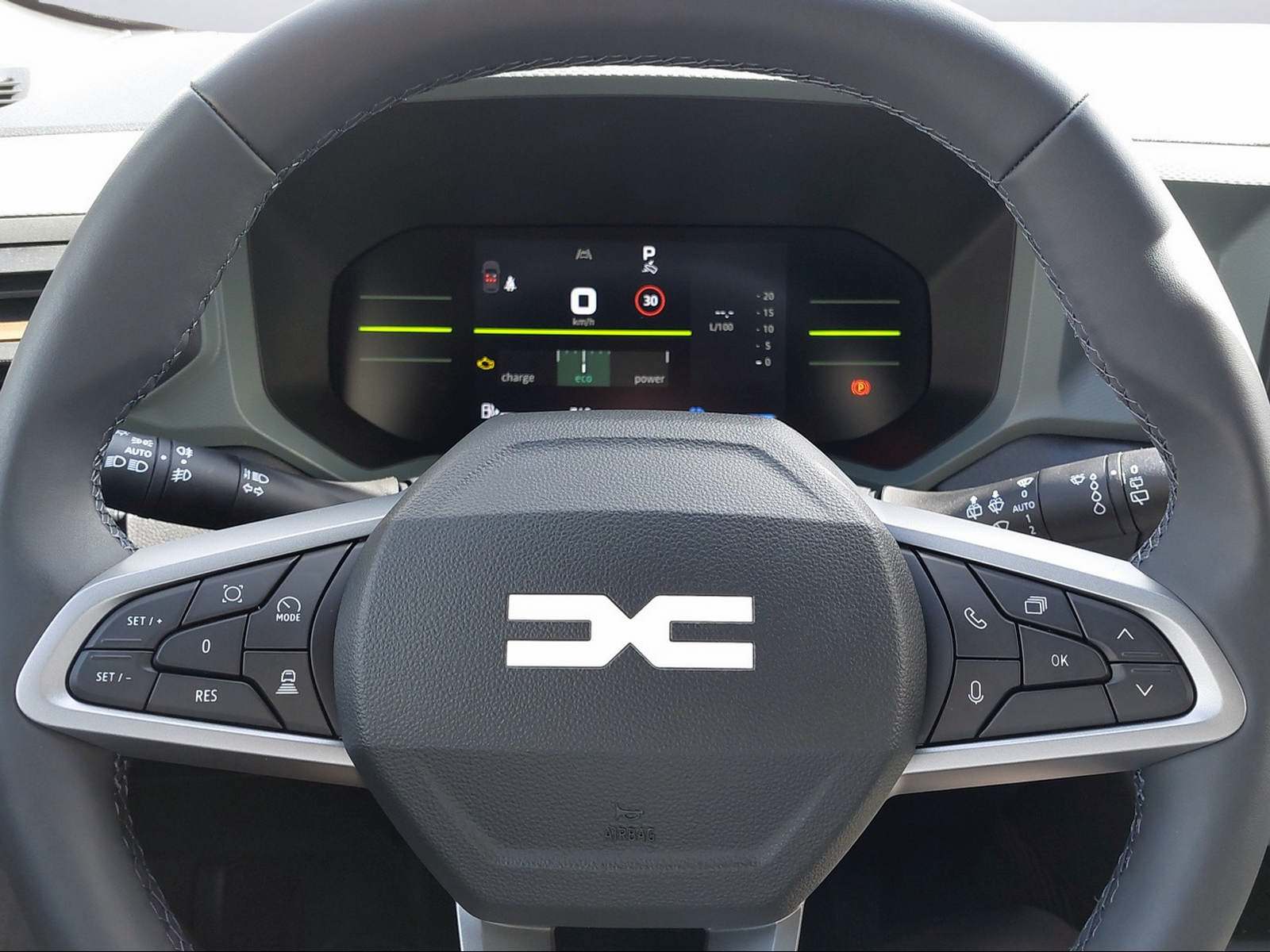 DACIA Duster 1.8 Hybrid Extreme-image-11