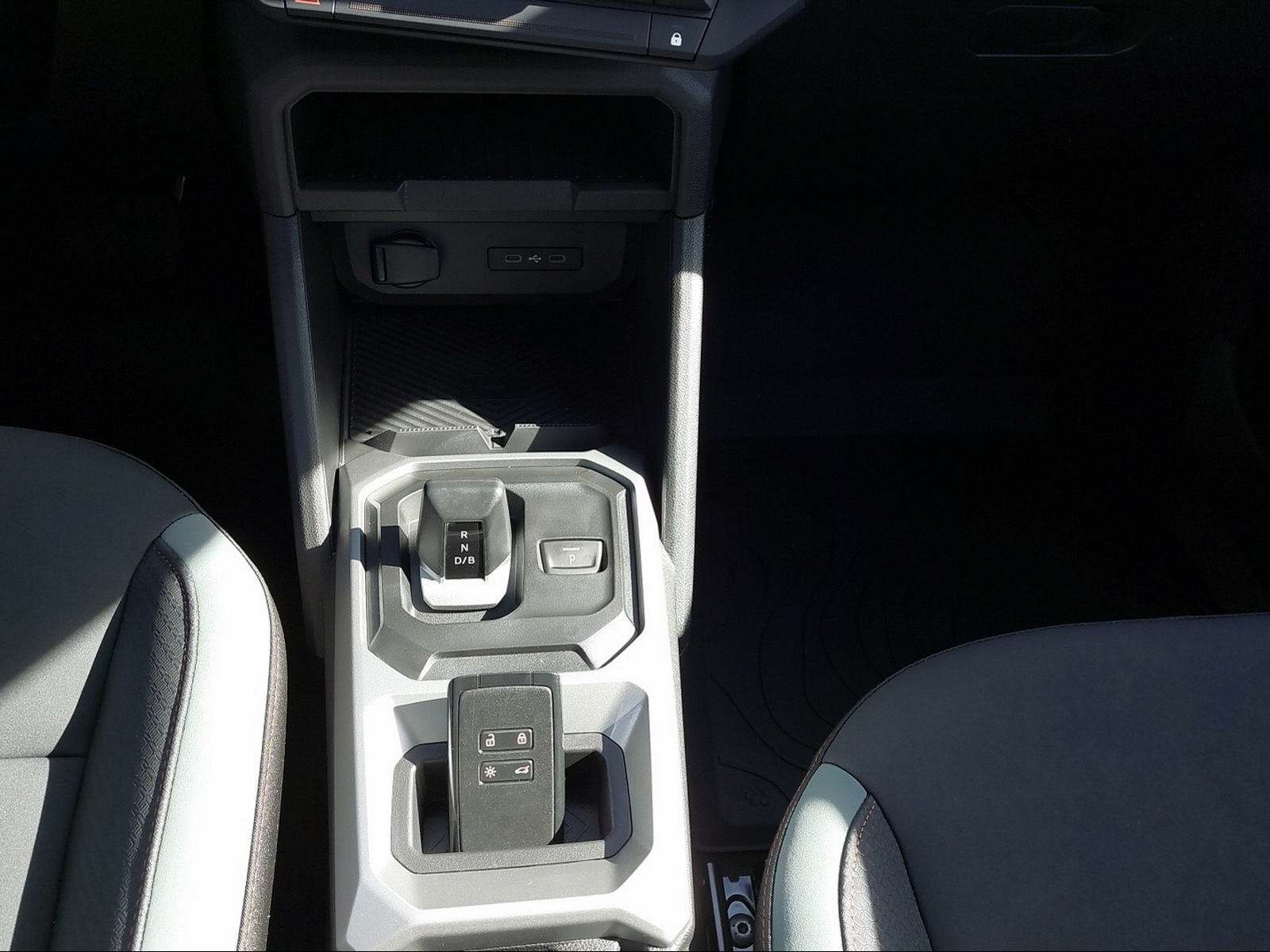 DACIA Duster 1.8 Hybrid Extreme-image-10