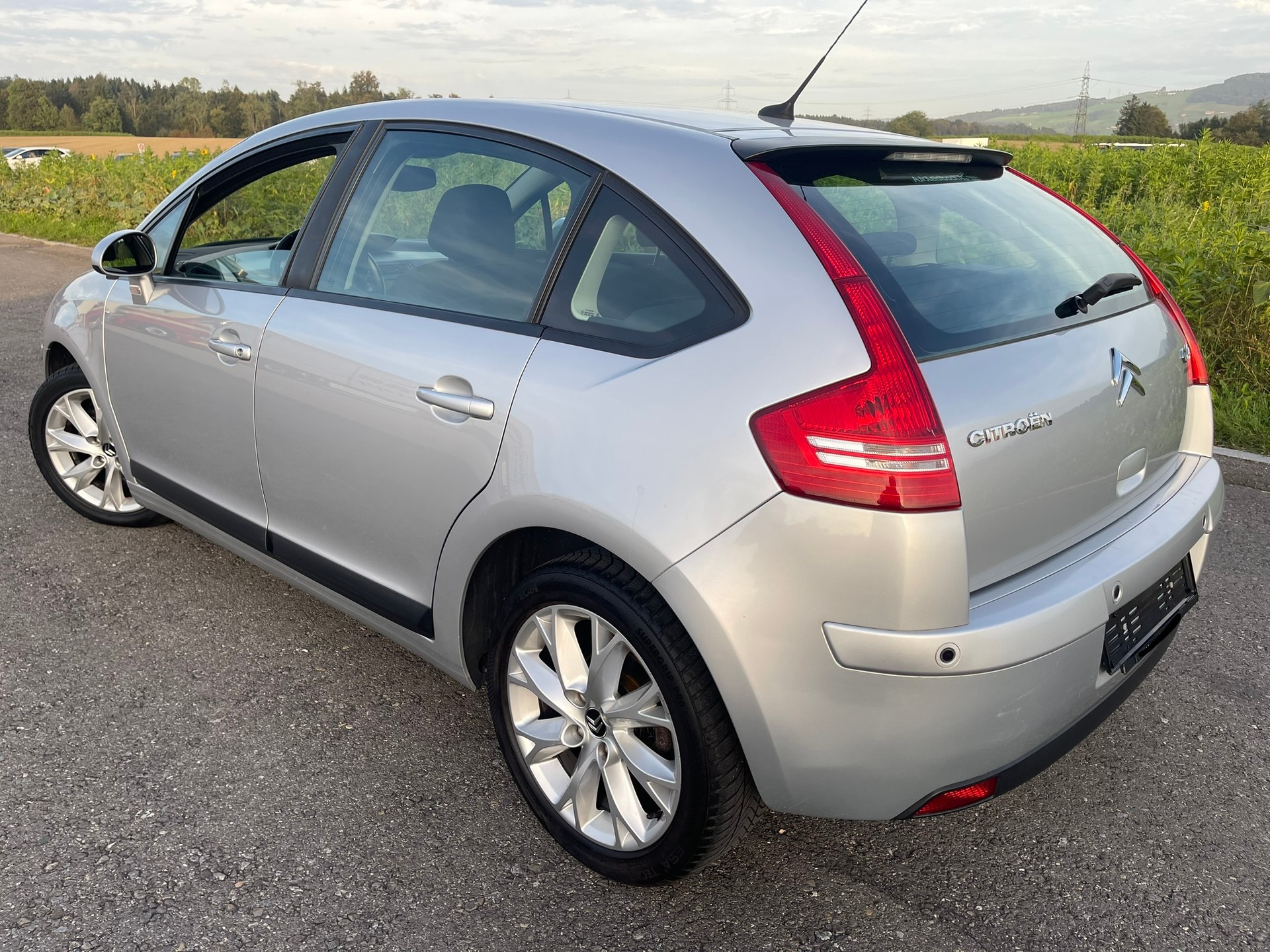 CITROEN C4 Berline 1.6i 16V VTR (Pack)-image-2