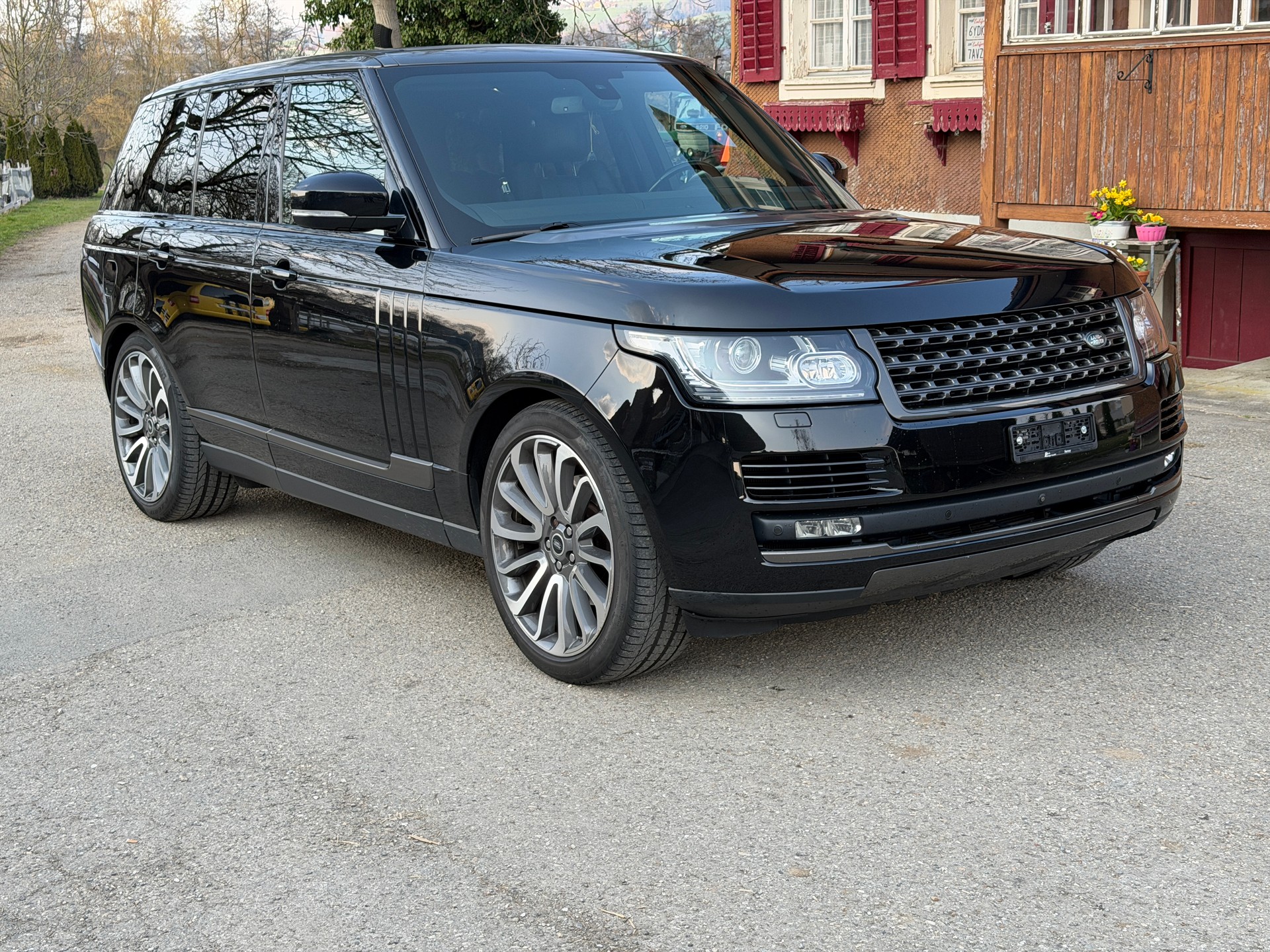 LAND ROVER Range Rover 3.0 TDV6 HSE Automatic-image-2
