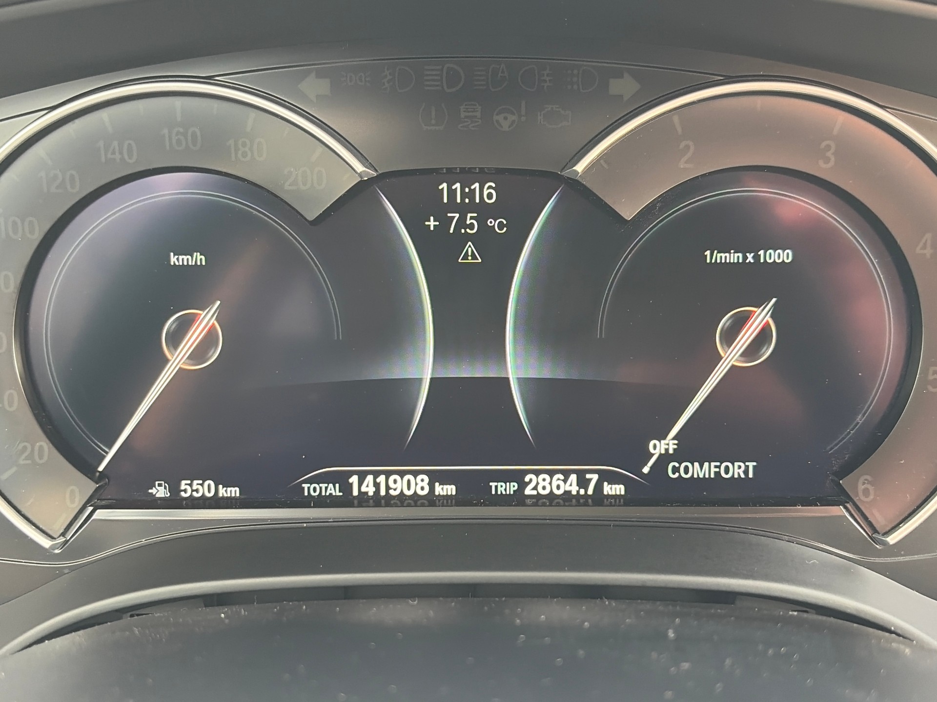 BMW 520d xDrive Luxury Line Steptronic-image-15
