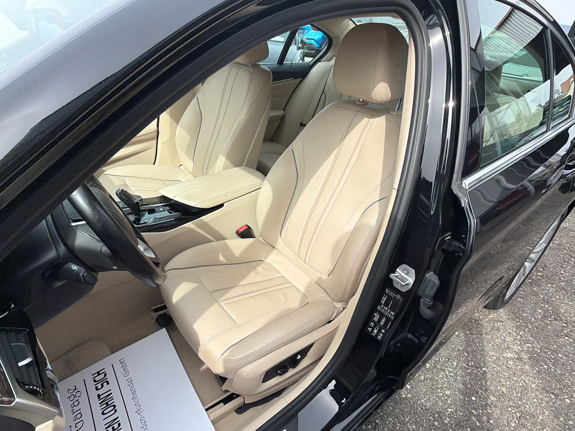 BMW 520d xDrive Luxury Line Steptronic-image-9