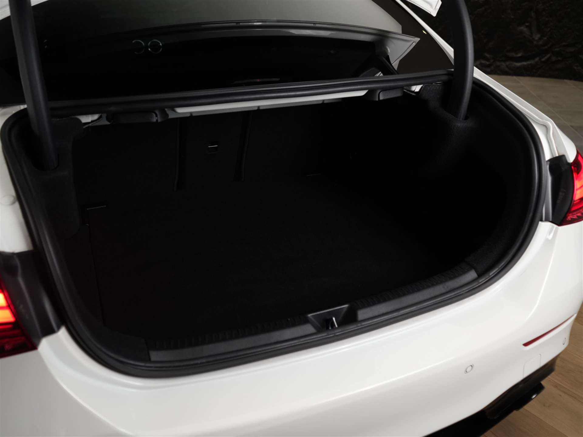 MERCEDES-BENZ A 35 AMG 4Matic+ 8G-DCT *Limousine*Facelift*Aeropaket*-image-40