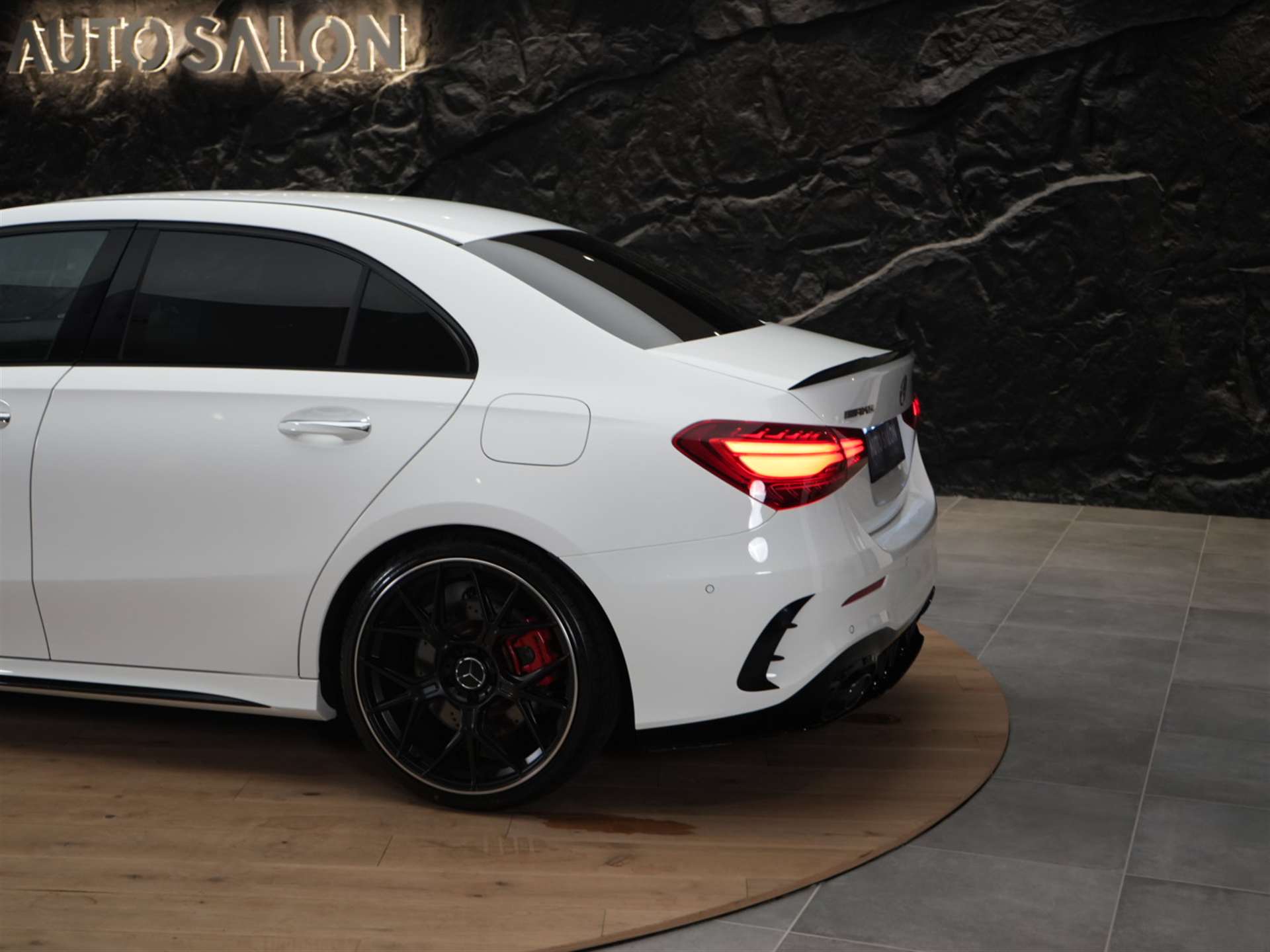 MERCEDES-BENZ A 35 AMG 4Matic+ 8G-DCT *Limousine*Facelift*Aeropaket*-image-15