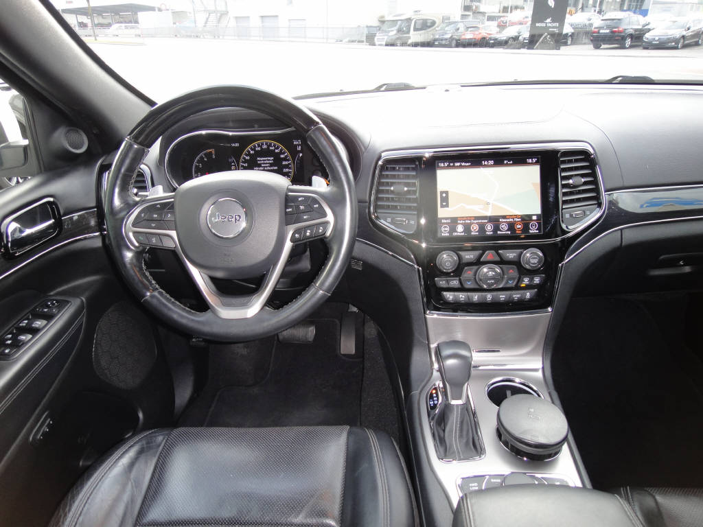 JEEP Grand Cherokee 3.0 CRD 250 Overland-image-6