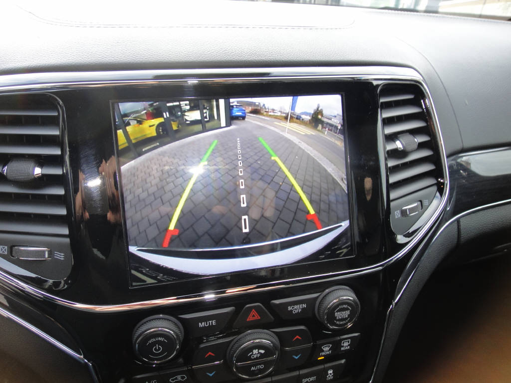 JEEP Grand Cherokee 3.0 CRD 250 Overland-image-12