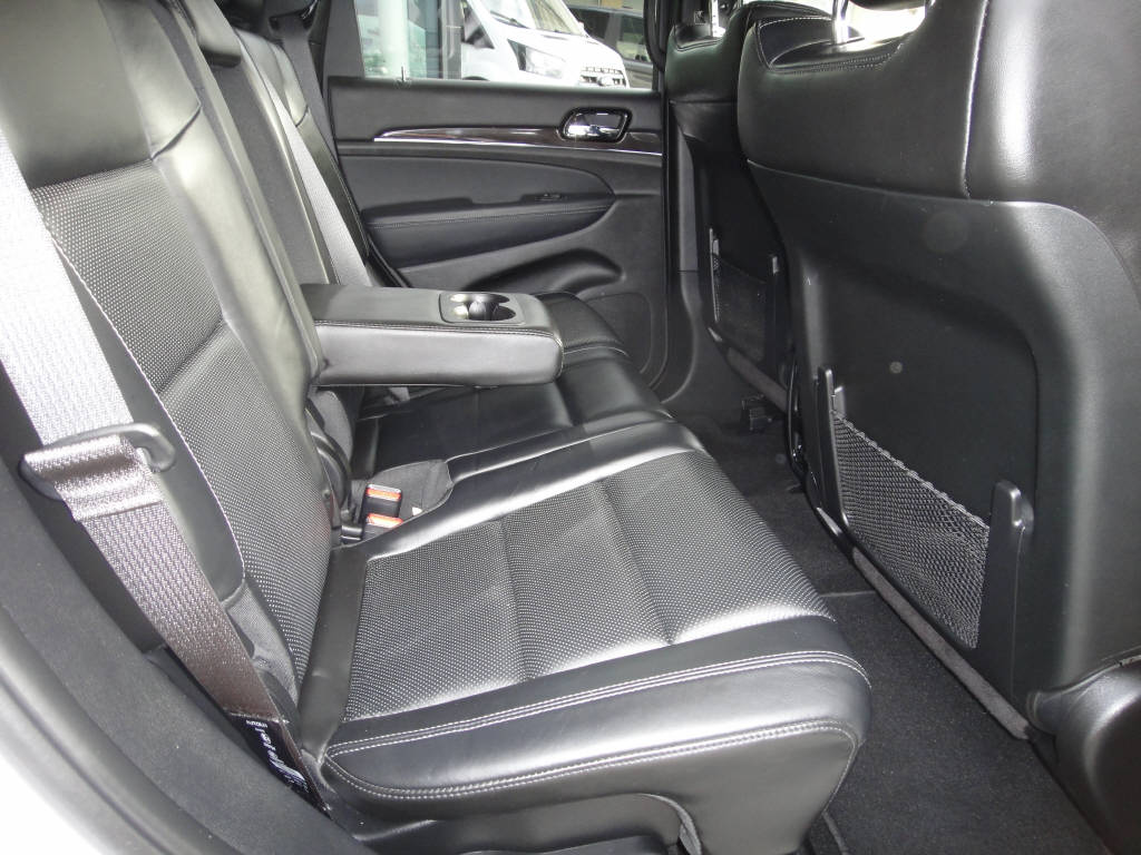 JEEP Grand Cherokee 3.0 CRD 250 Overland-image-7