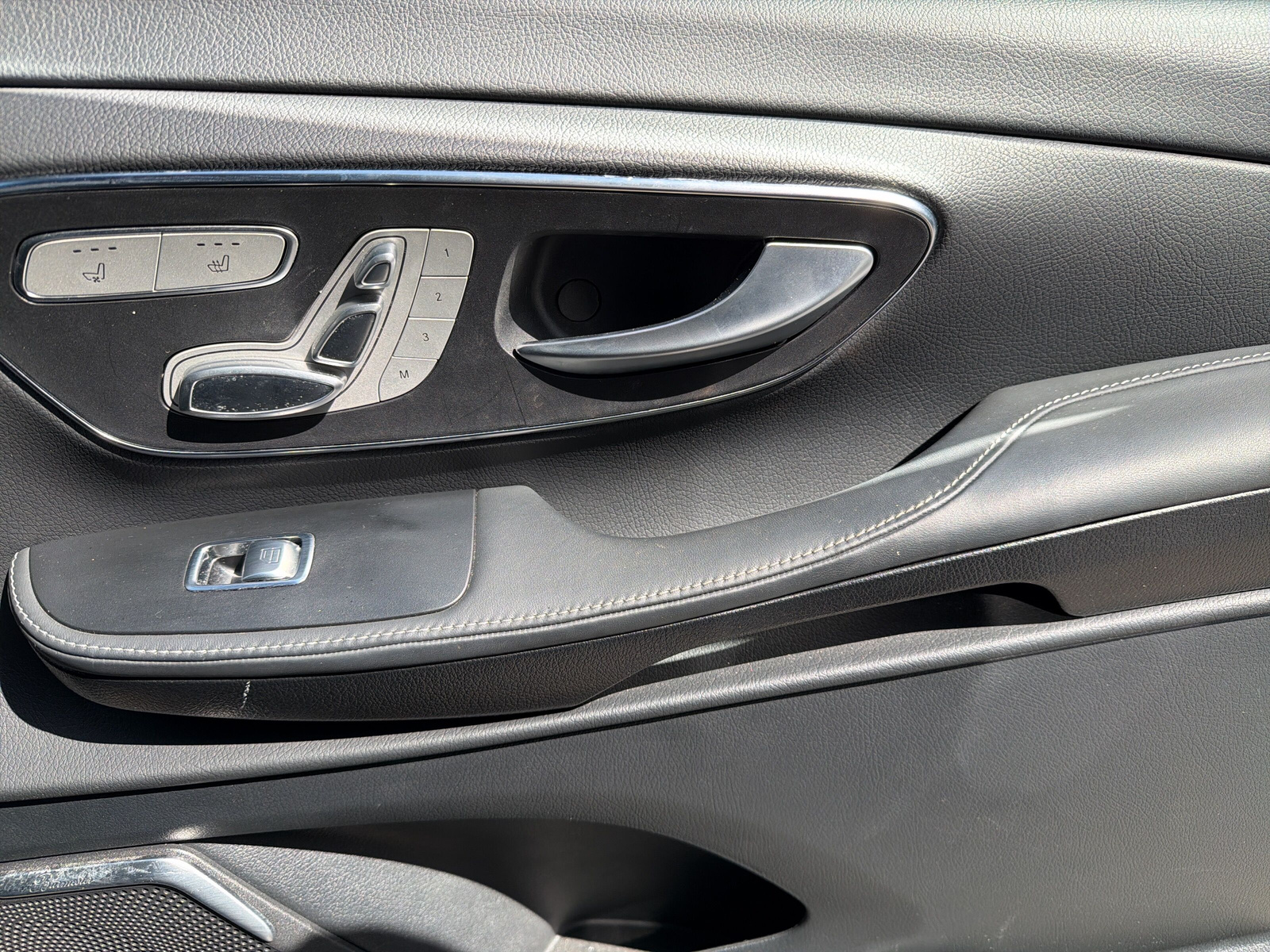 MERCEDES-BENZ V 300 d Avantgarde L 4M-image-16