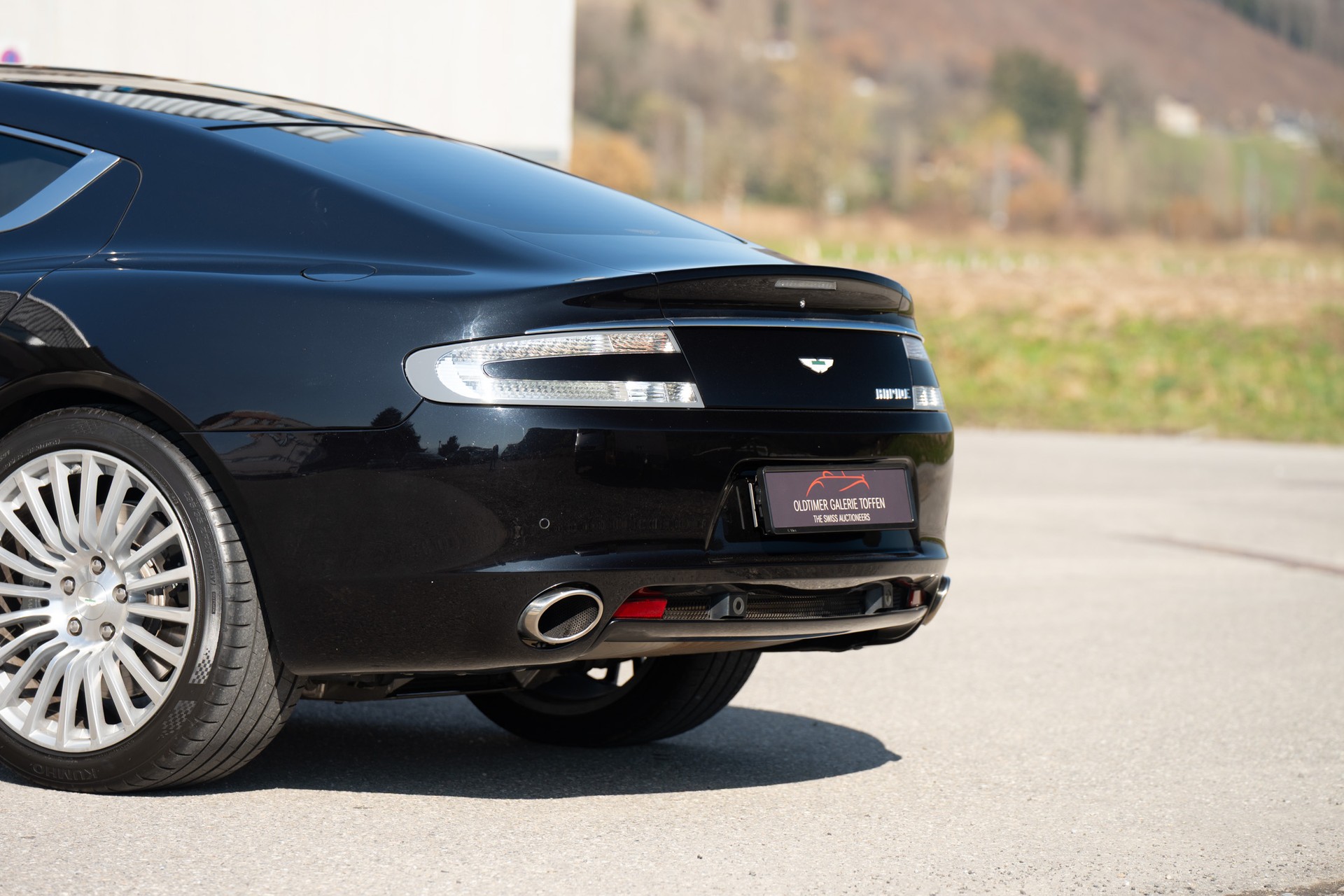 ASTON MARTIN Rapide 5.9 V12 Touchtronic 2-image-13