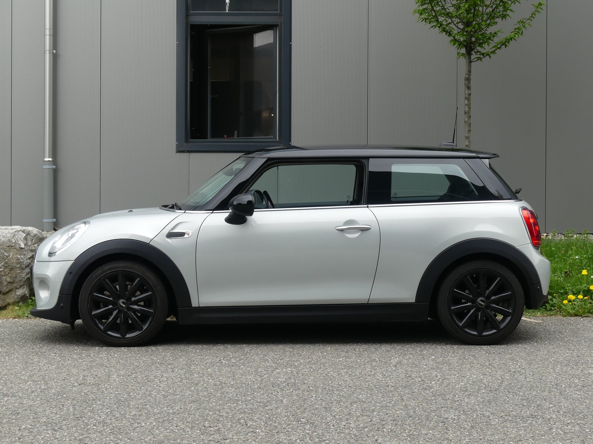 MINI Cooper-image-2