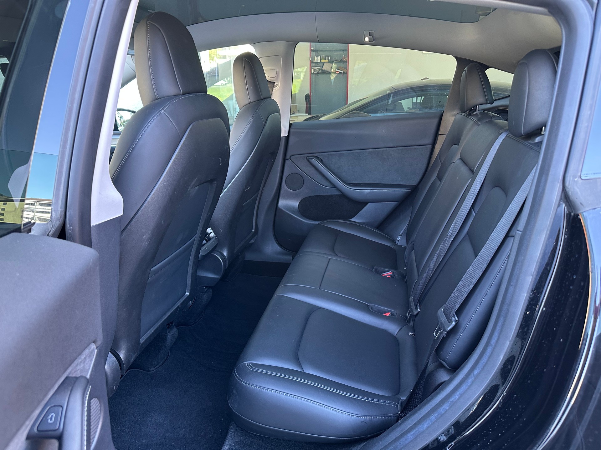 TESLA Model Y Long Range-image-6