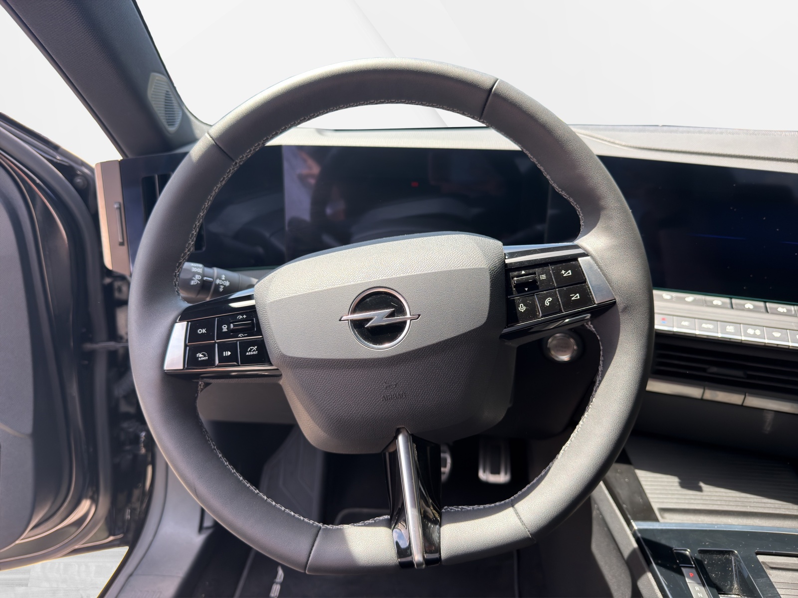 OPEL Astra-e GS-image-5