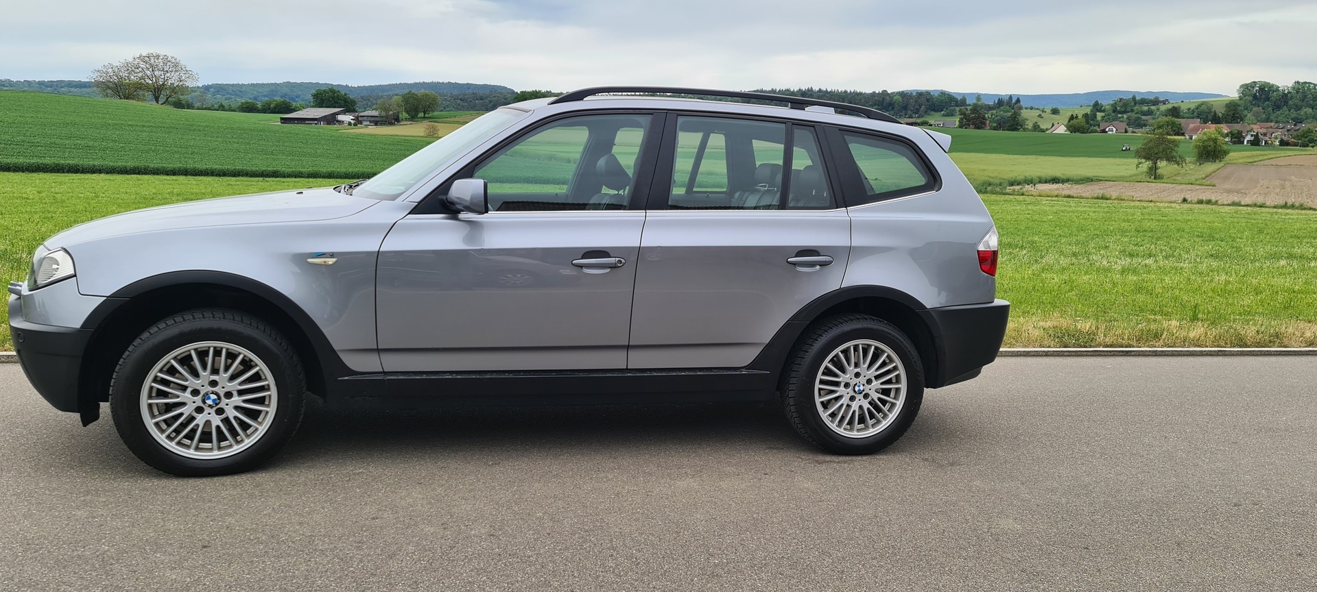 BMW X3 3.0d-image-1