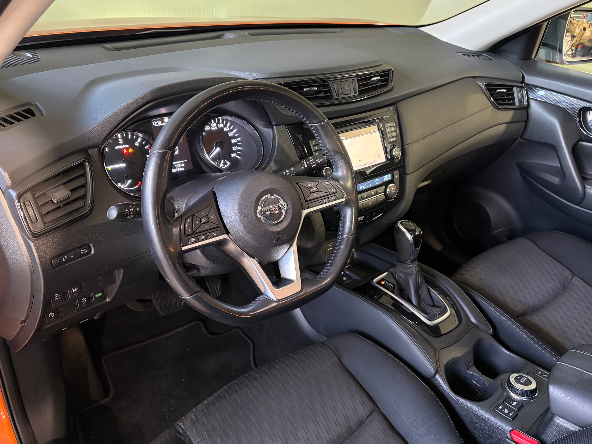 NISSAN X-Trail 2.0 dCi acenta Xtronic CVT ALL-MODE 4x4*7Plätzer*CH-Fahrzeug*-image-6