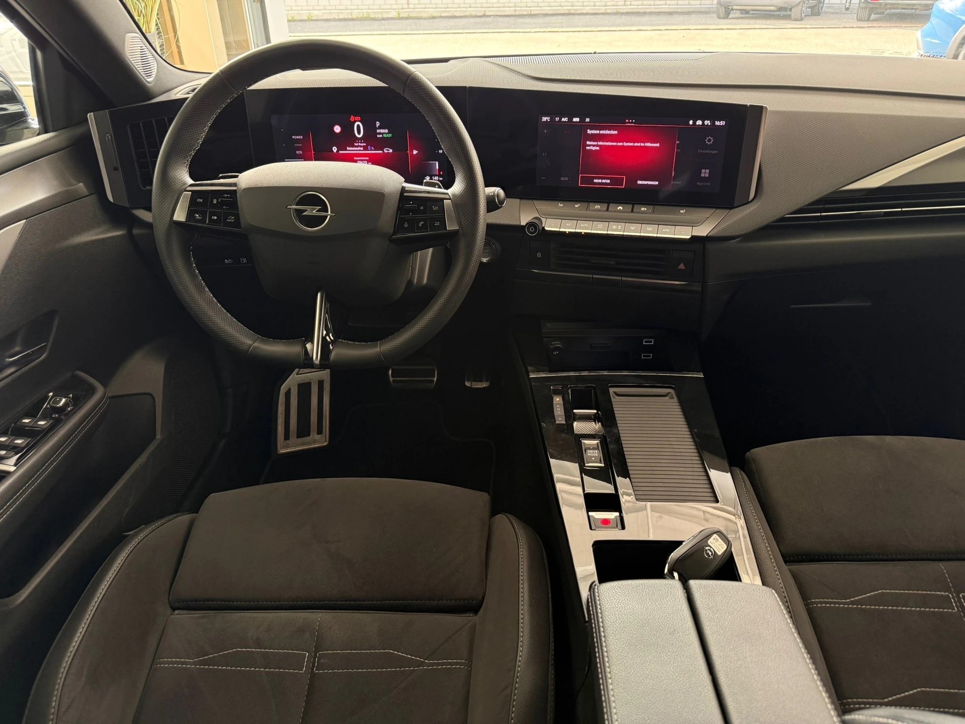 OPEL Astra 1.6 PHEV Turbo Swiss Plus A/ Sitzheizung/ Lenkradheizung/ 360 * Kamera/ Ceyless / Alcantara/ Distanzregler/ Carplay/-image-8